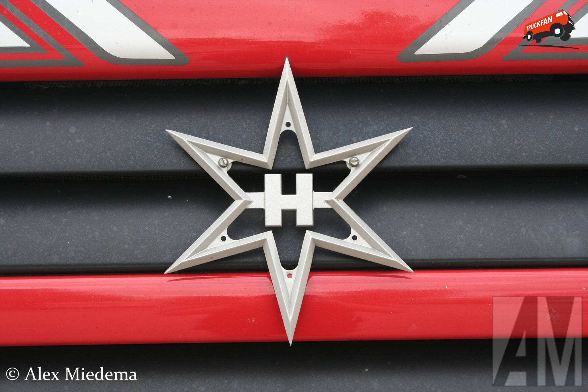 Henschel logo