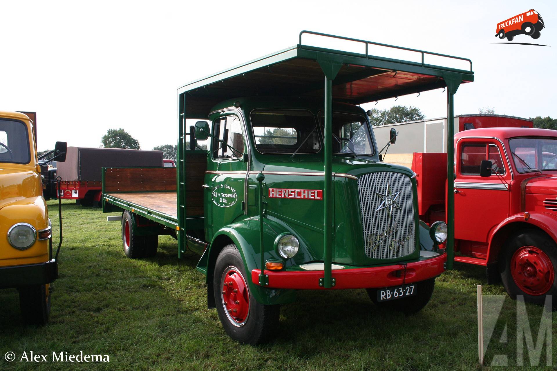 Henschel HS100