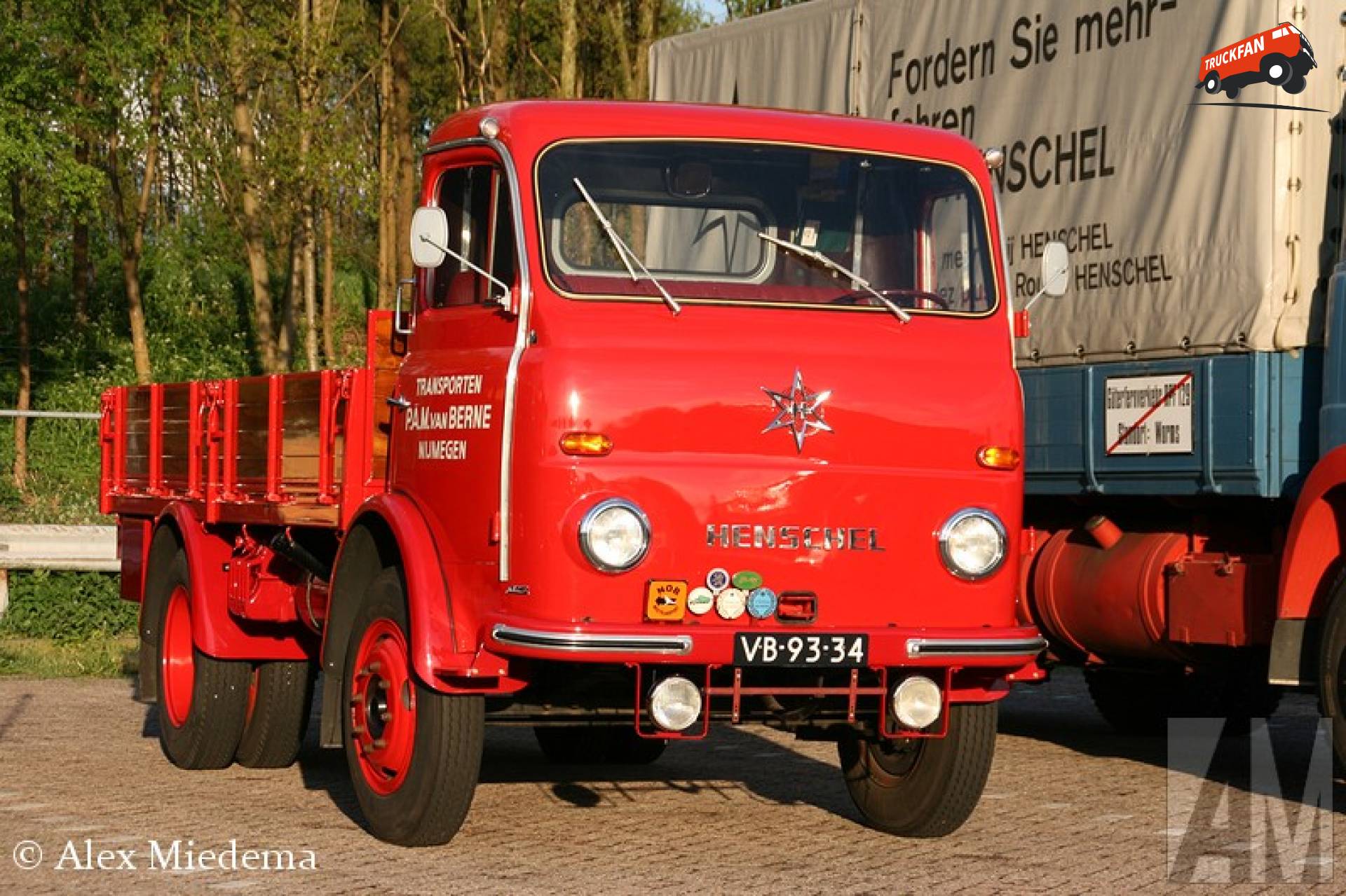 Henschel HS90