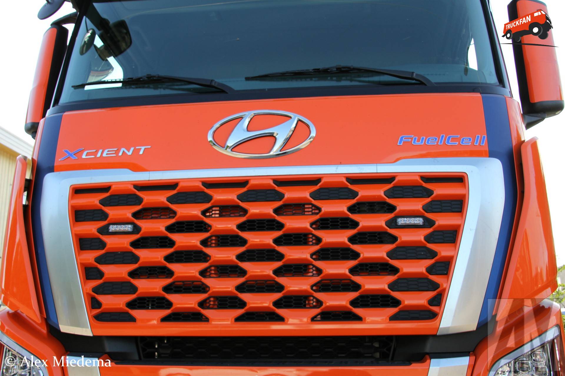Hyundai Xcient