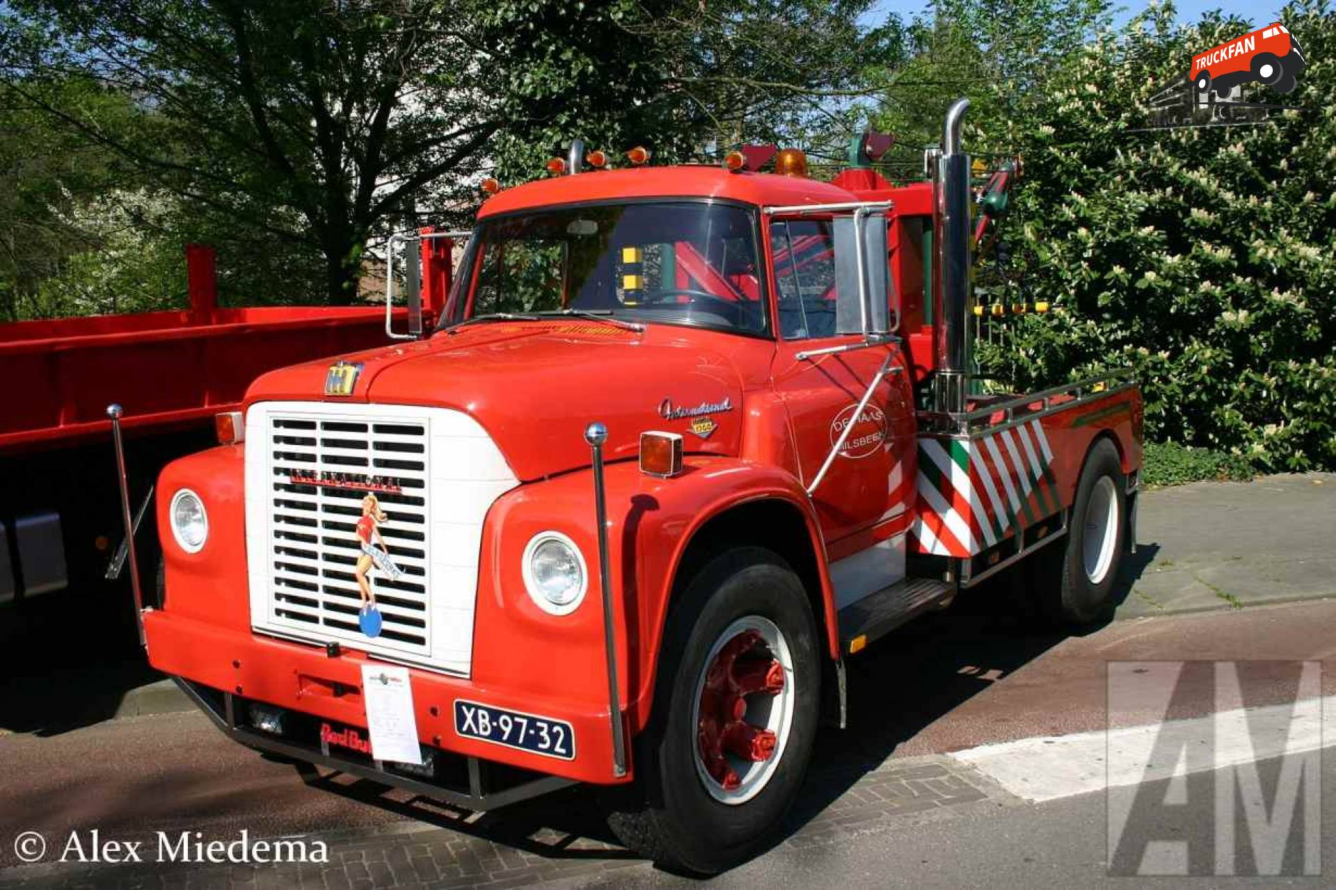 International LoadStar