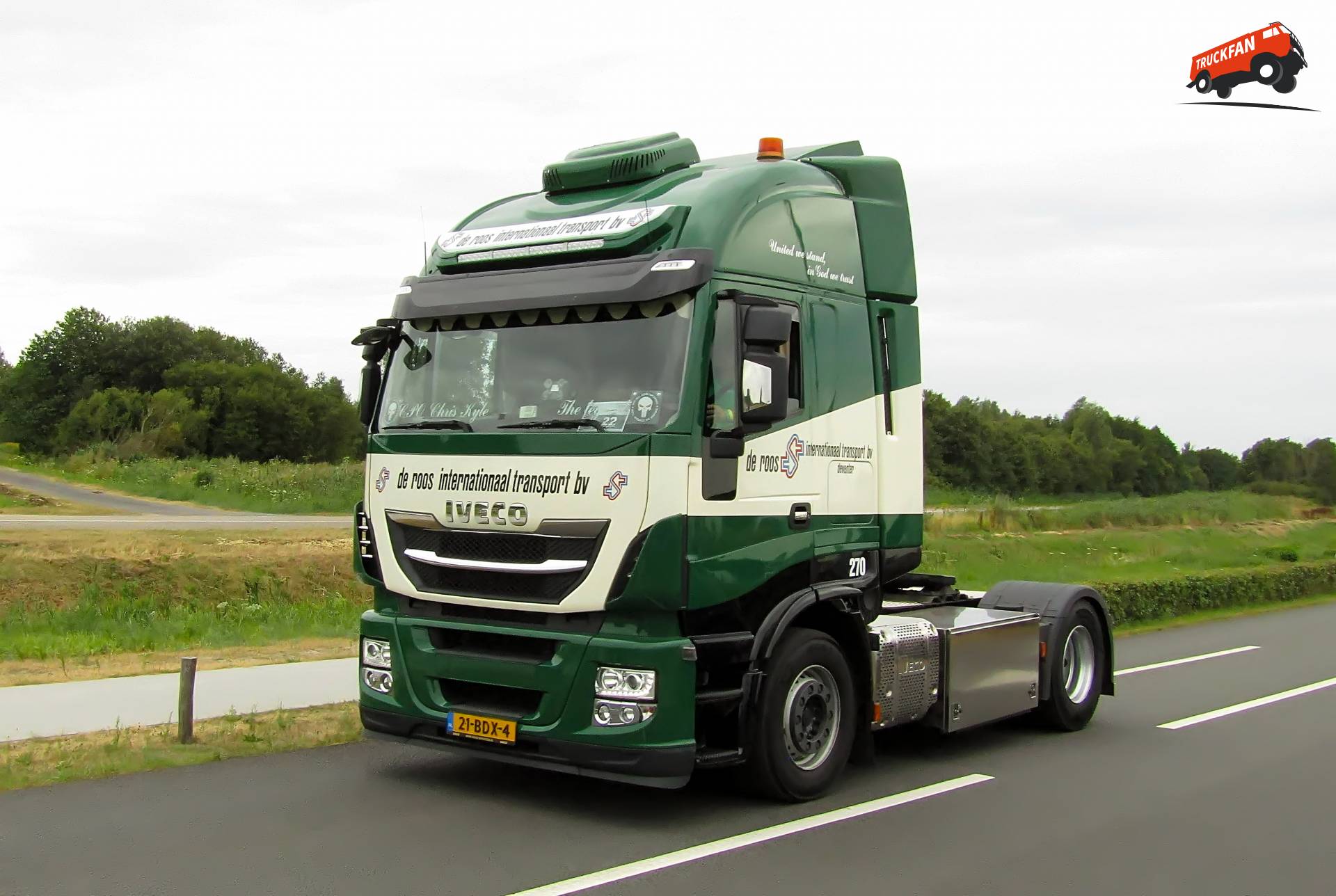 Автомобиль iveco stralis