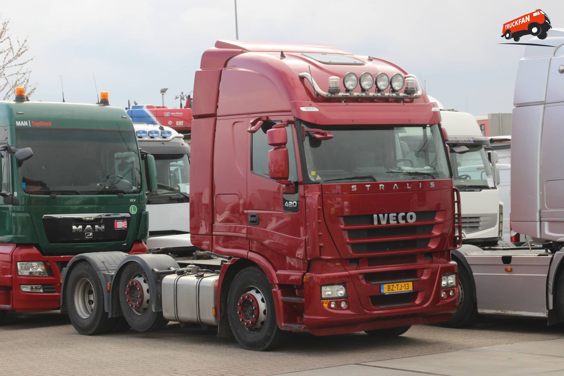 Фото iveco stralis