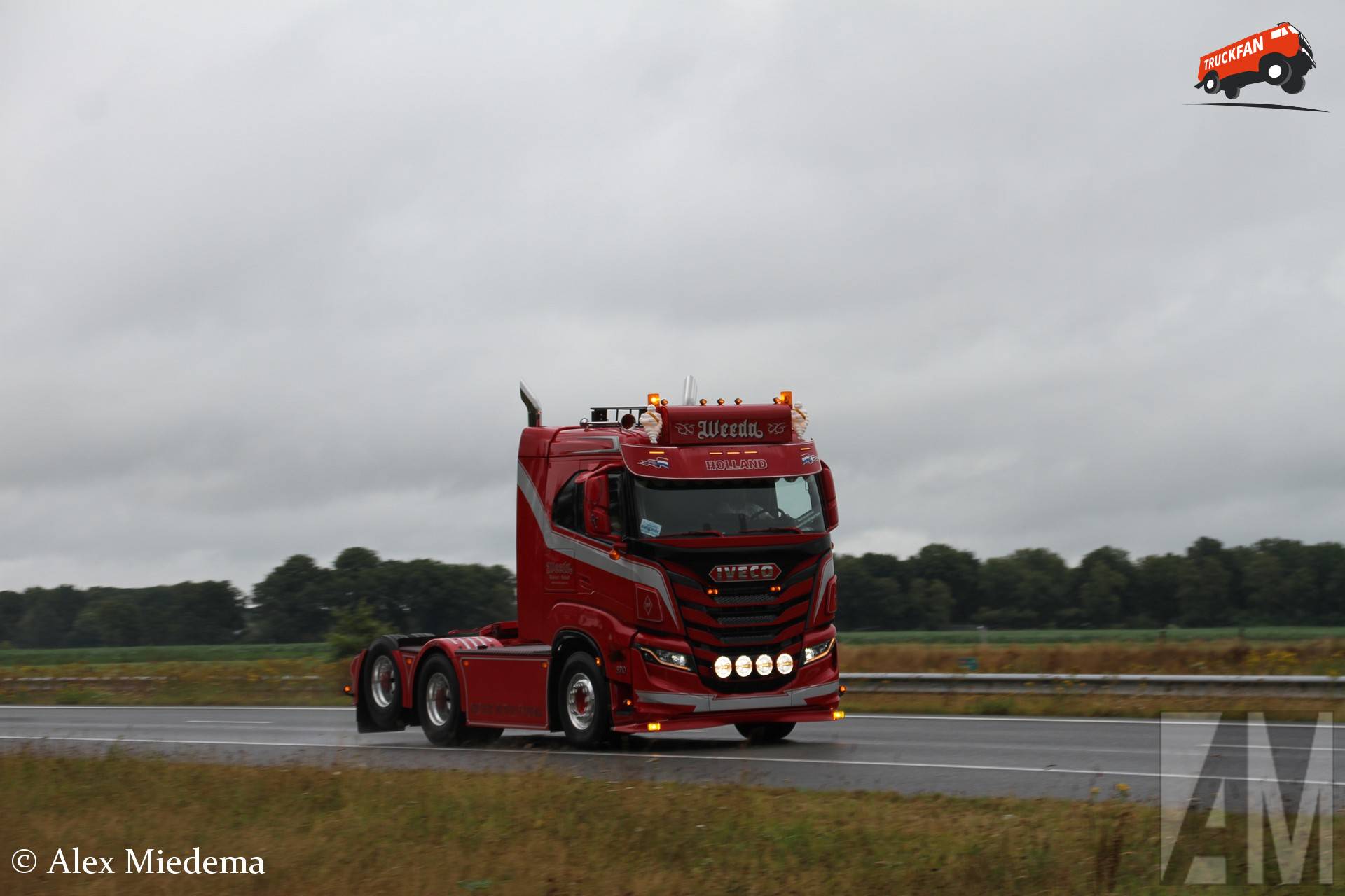 Foto Iveco S-Way Van Weeda Transportbedrijf B.V. - TruckFan