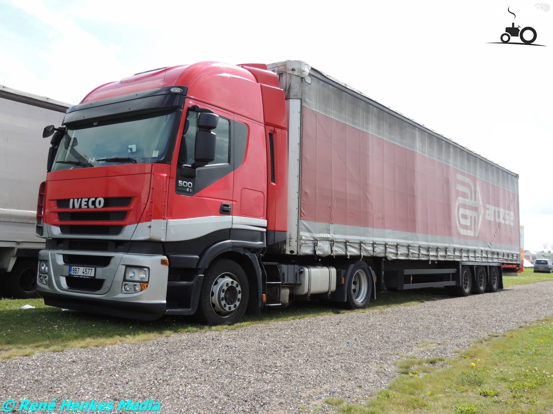 Автомобиль iveco stralis