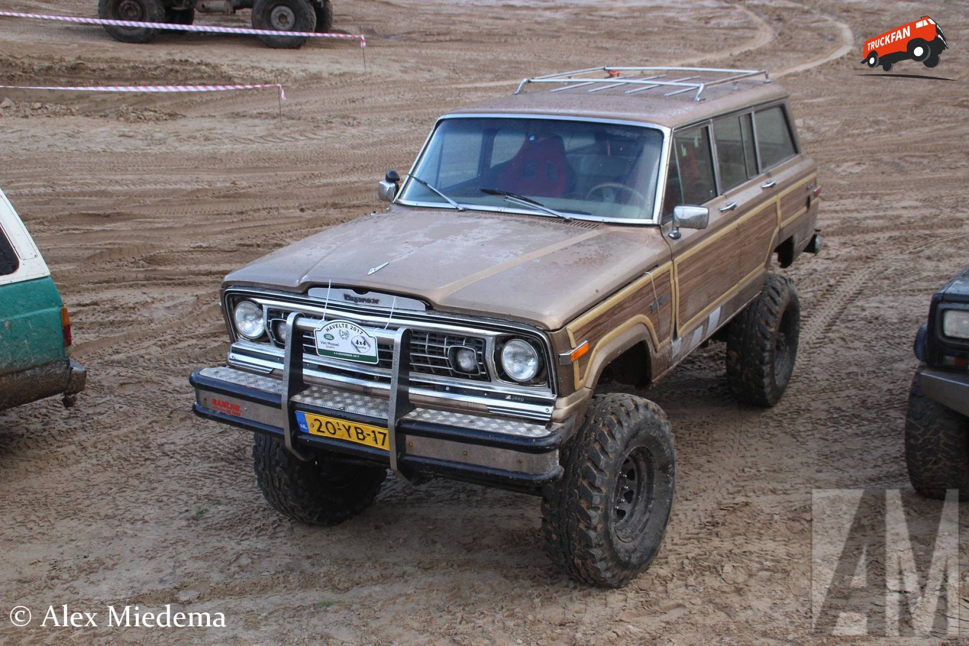Jeep Wagoneer