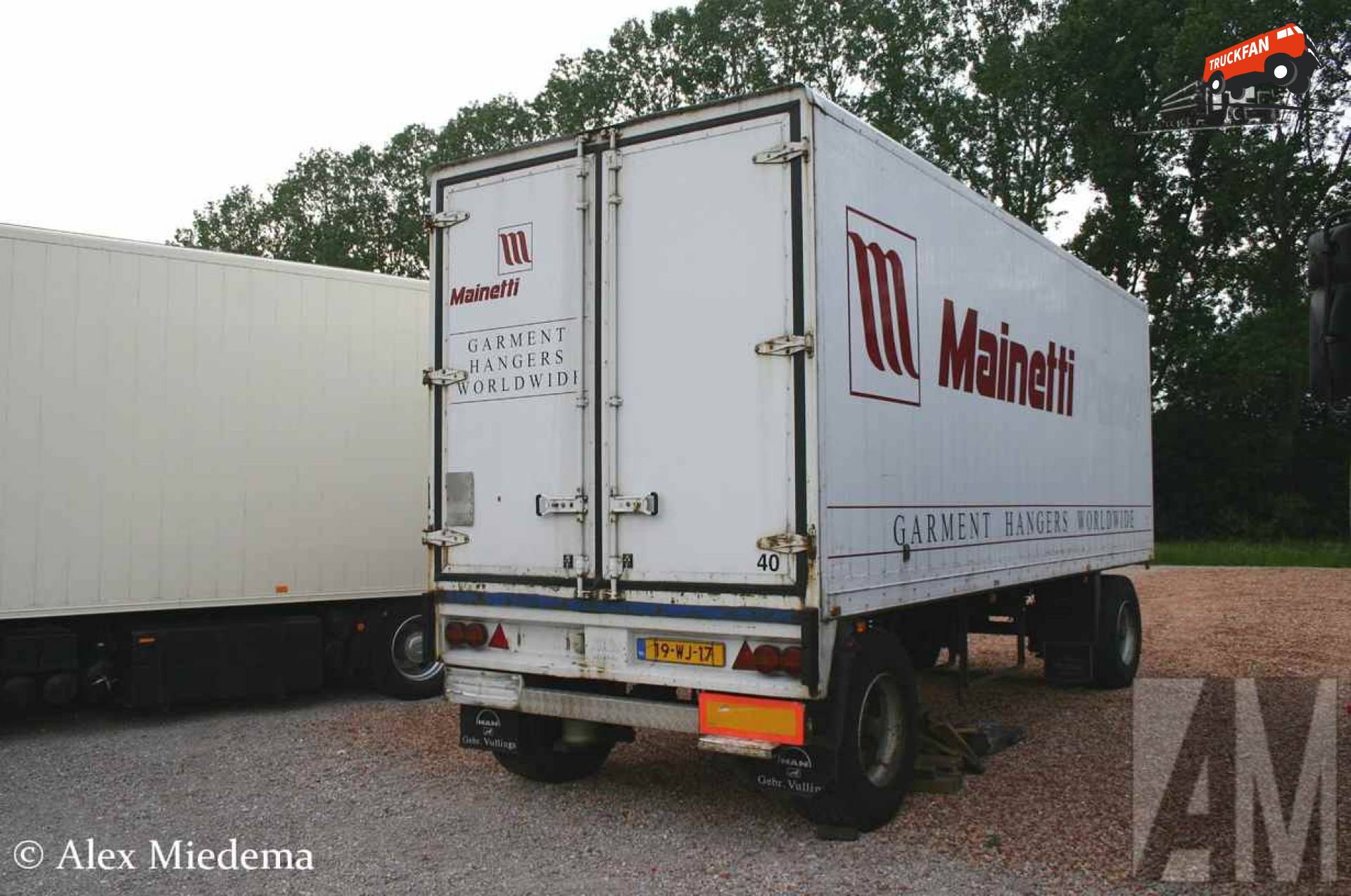 Jumbo Helmond aanhangwagen