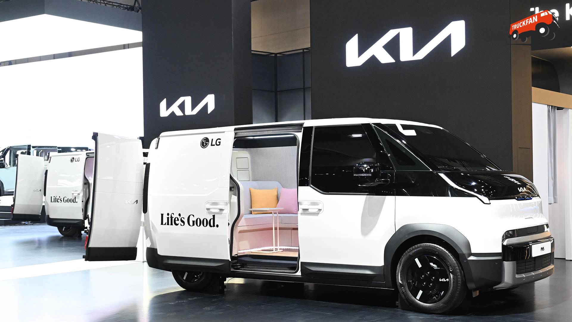 KIA PV5