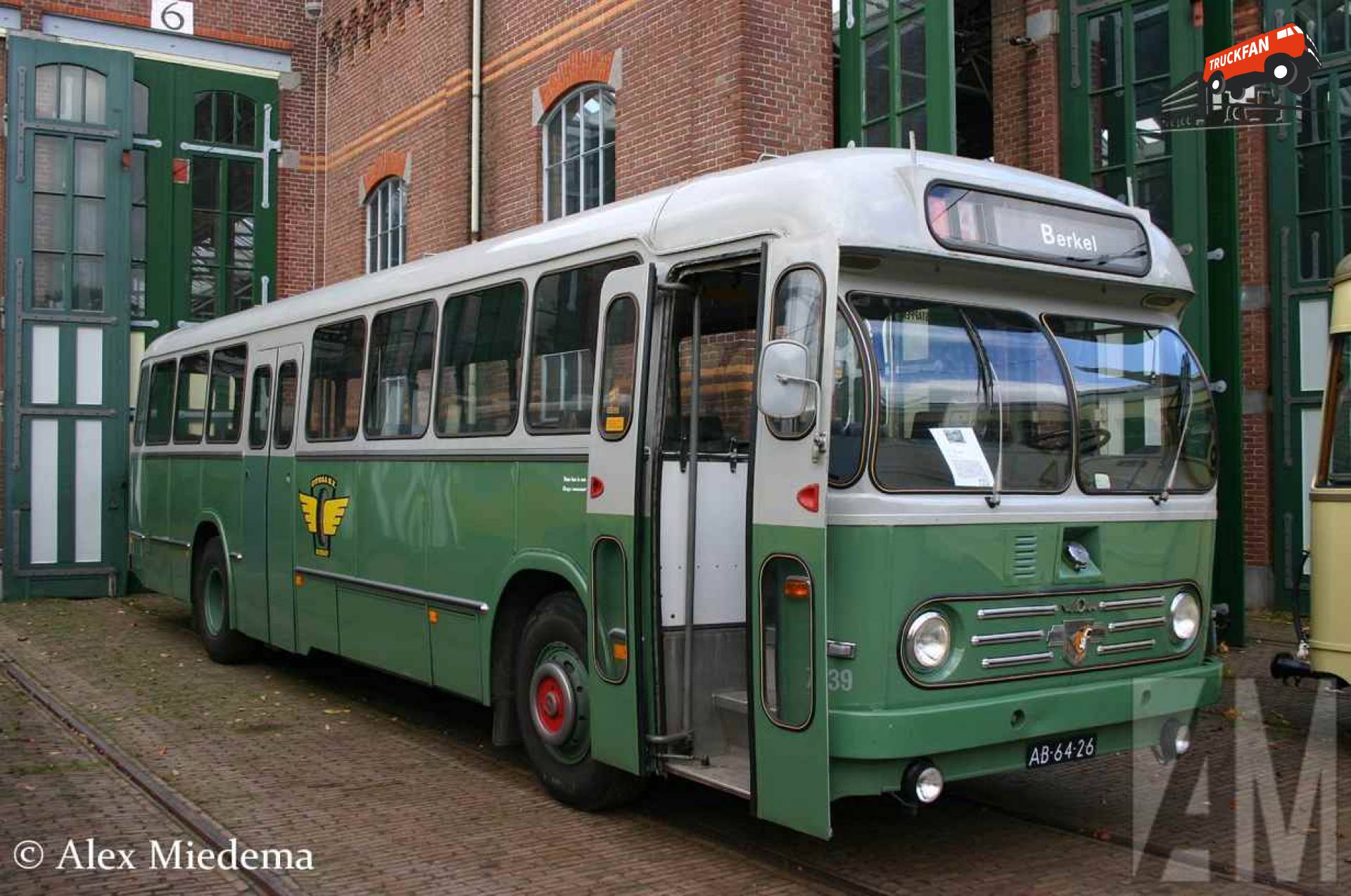 Leyland Royal Tiger