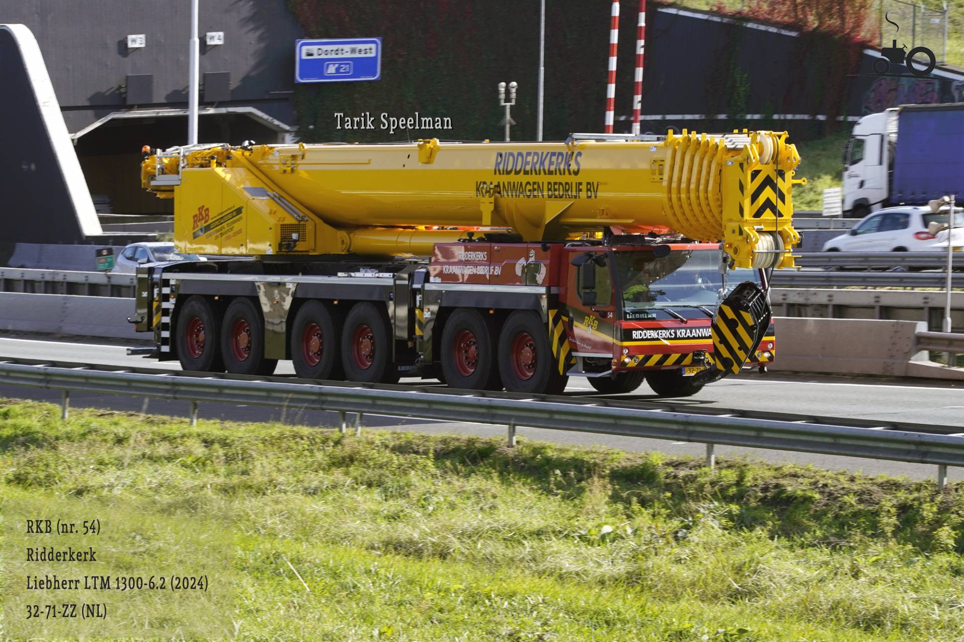 Liebherr LTM1300