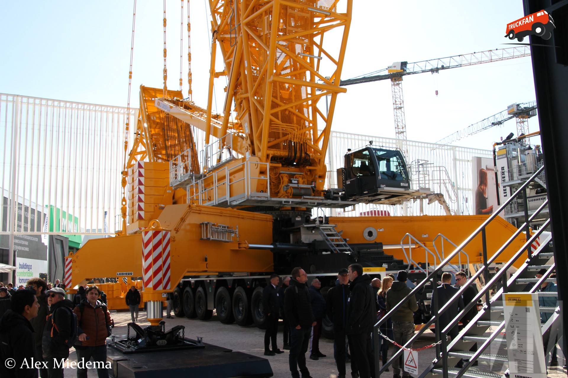 Liebherr LG1800