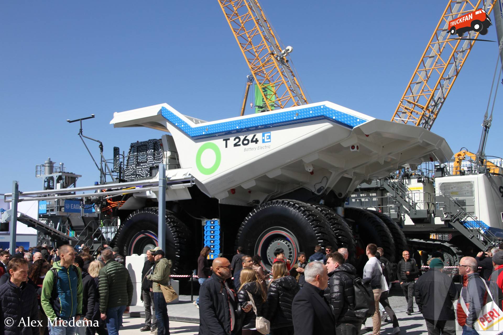 Liebherr T 264
