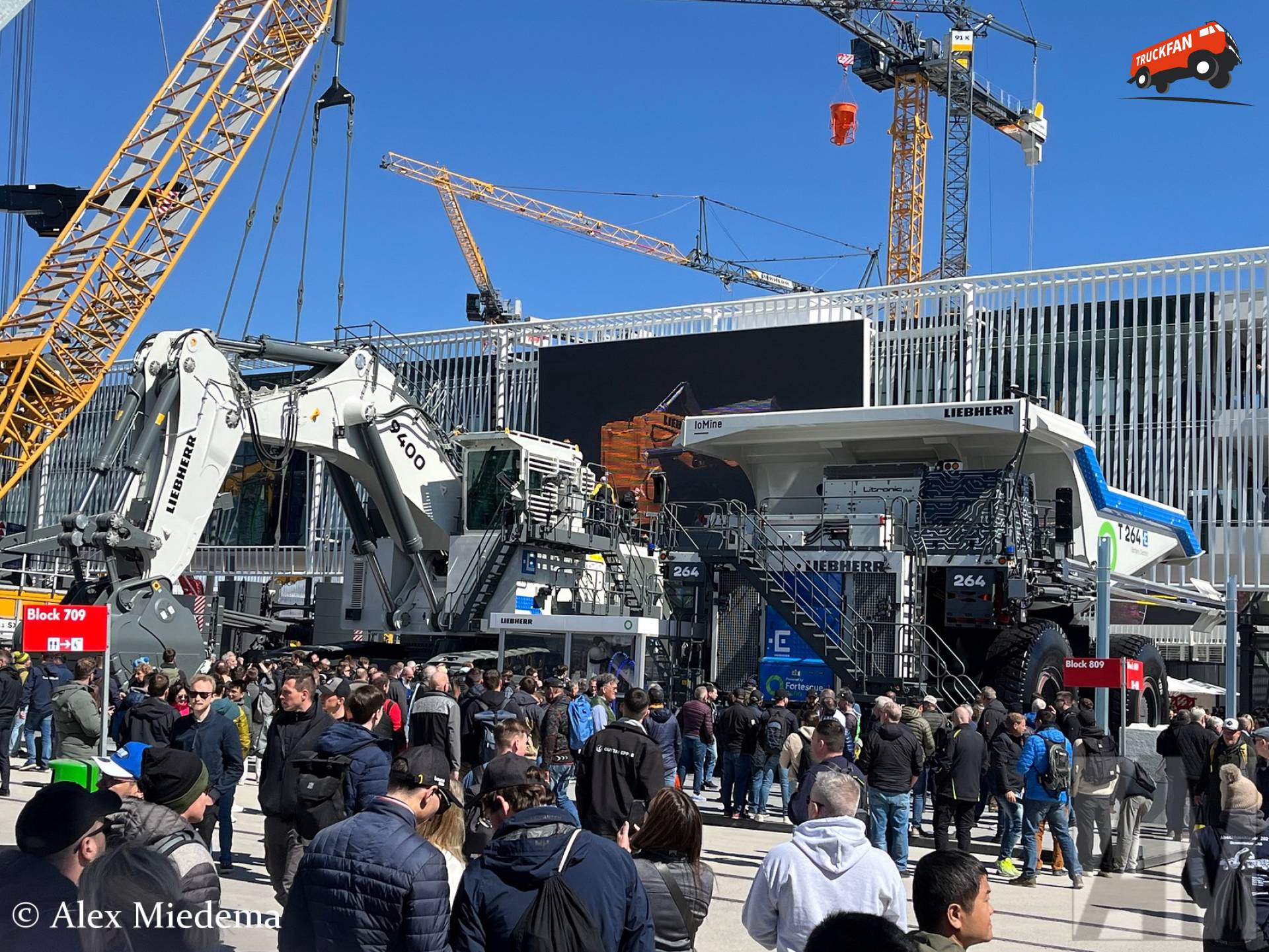 Liebherr T 264