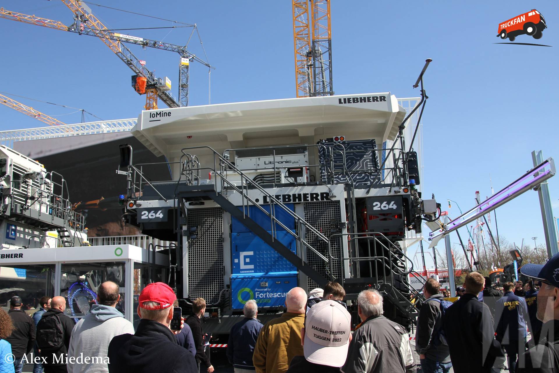 Liebherr T 264
