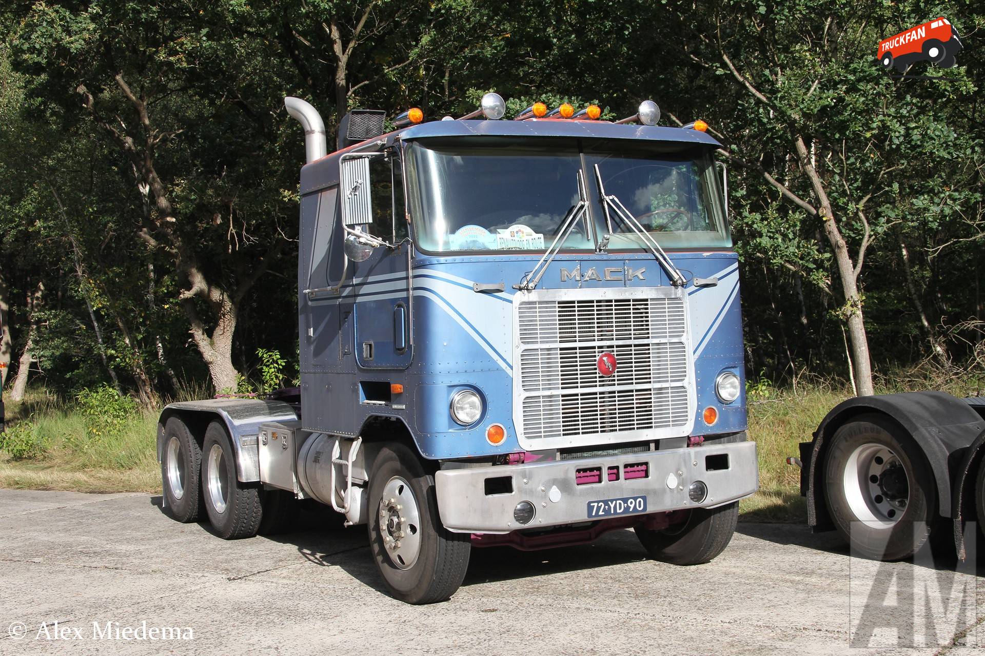 mack WS (Cruiseliner)