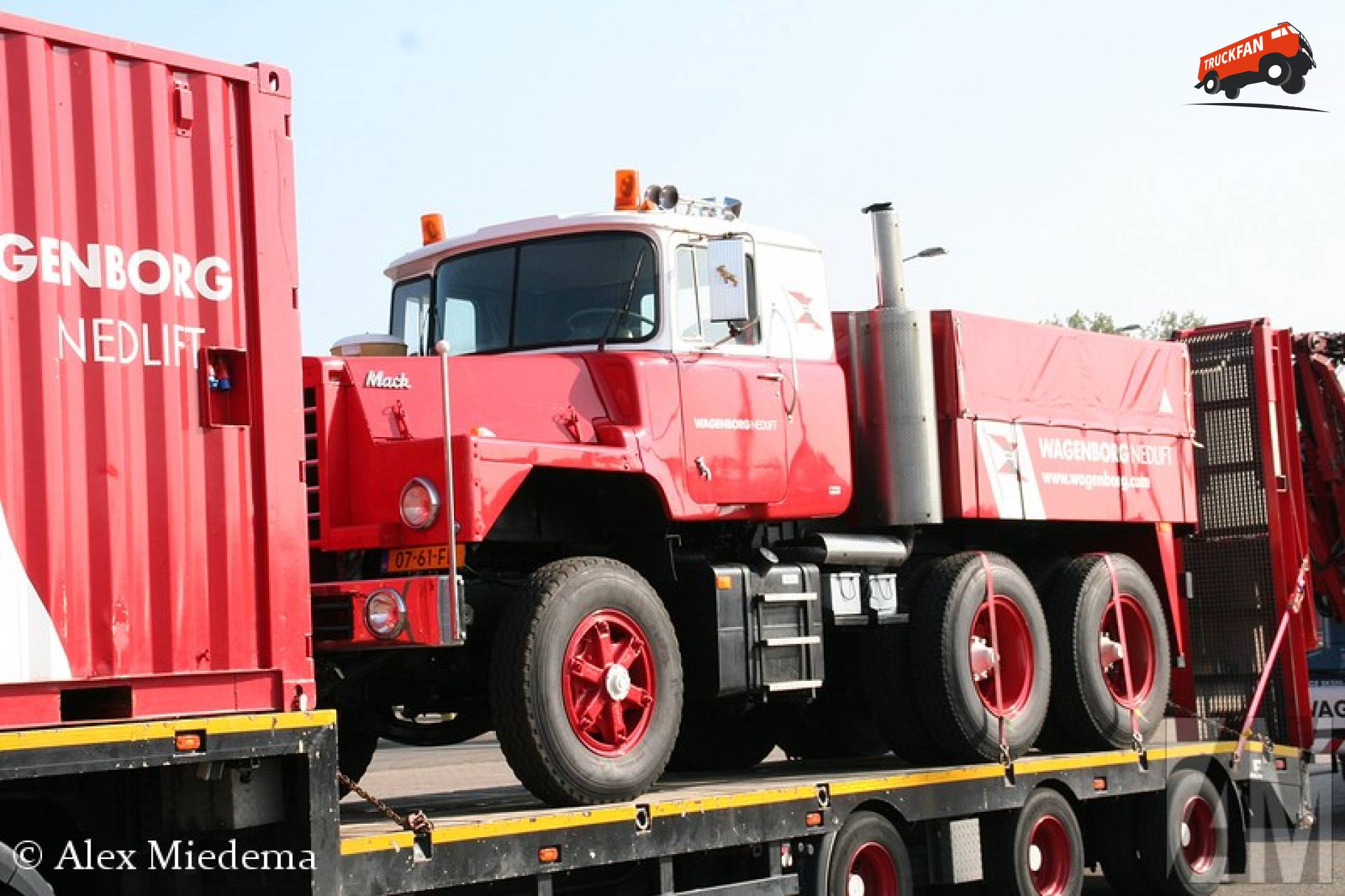 Foto Mack DM van Wagenborg Nedlift - TruckFan