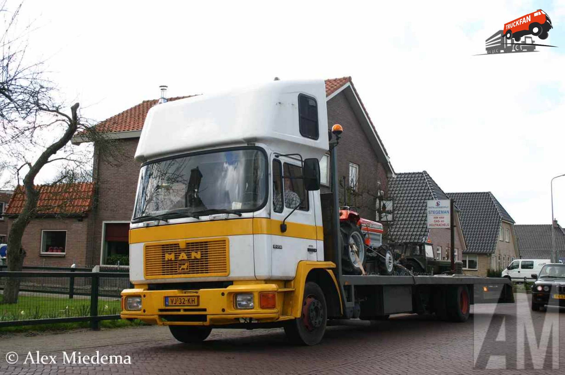 MAN M90