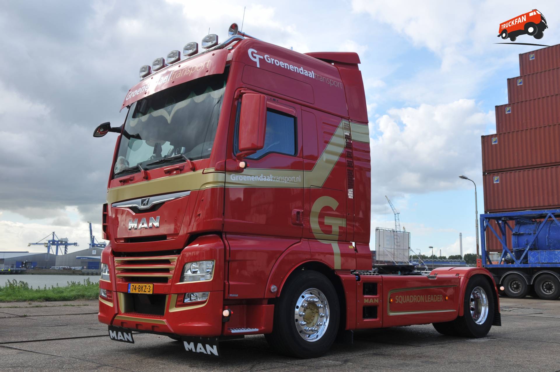 foto-man-tgx-2nd-gen-van-groenendaal-transport-truckfan