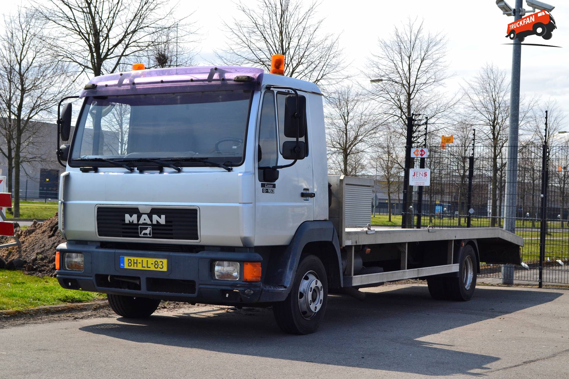 Foto MAN L2000 #1460277 - TruckFan