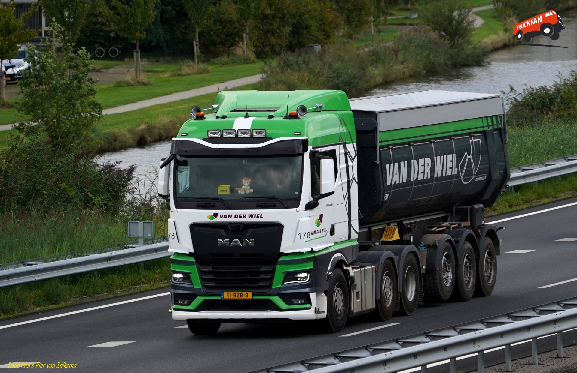 MAN TGX