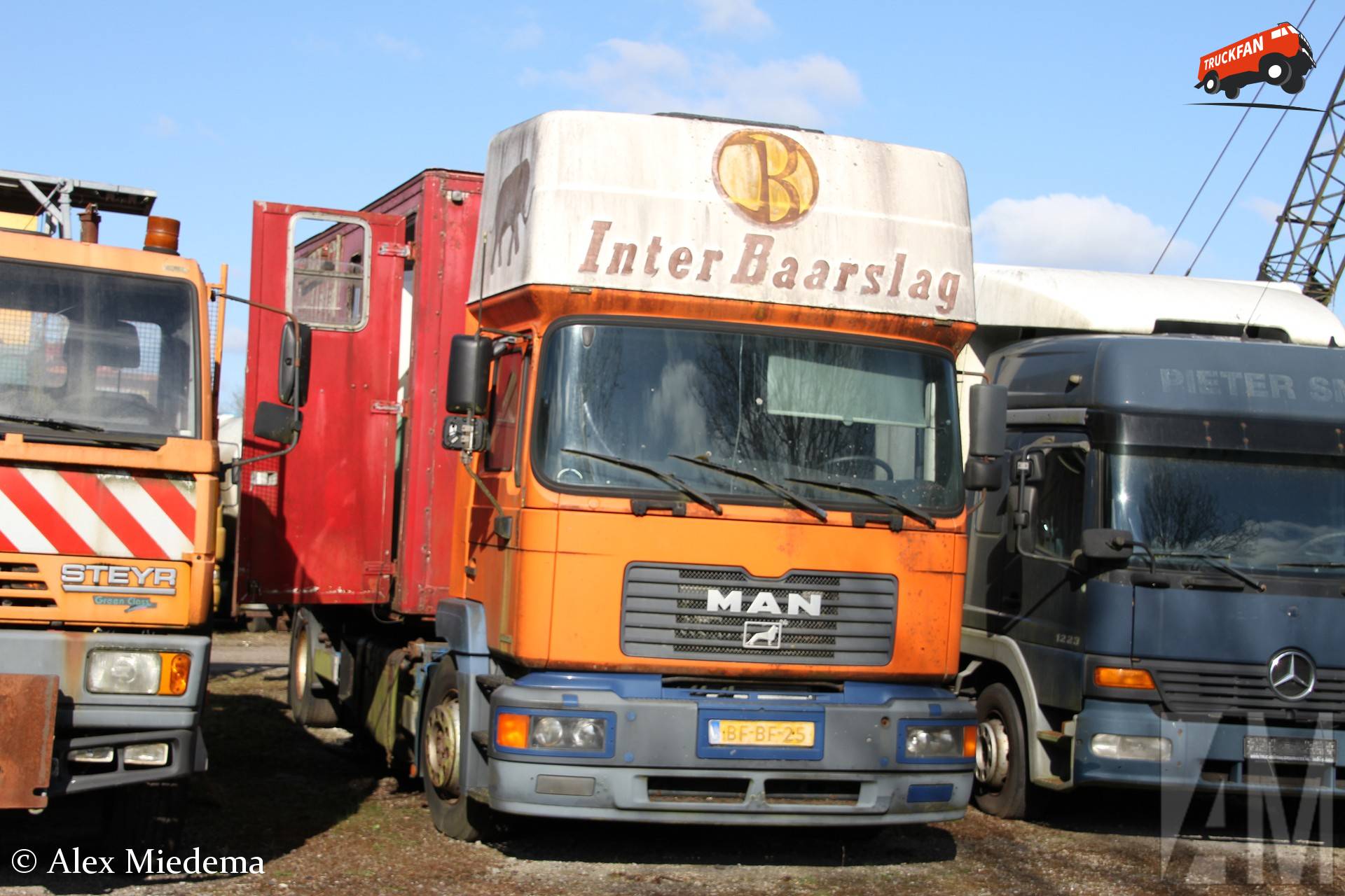 MAN F2000