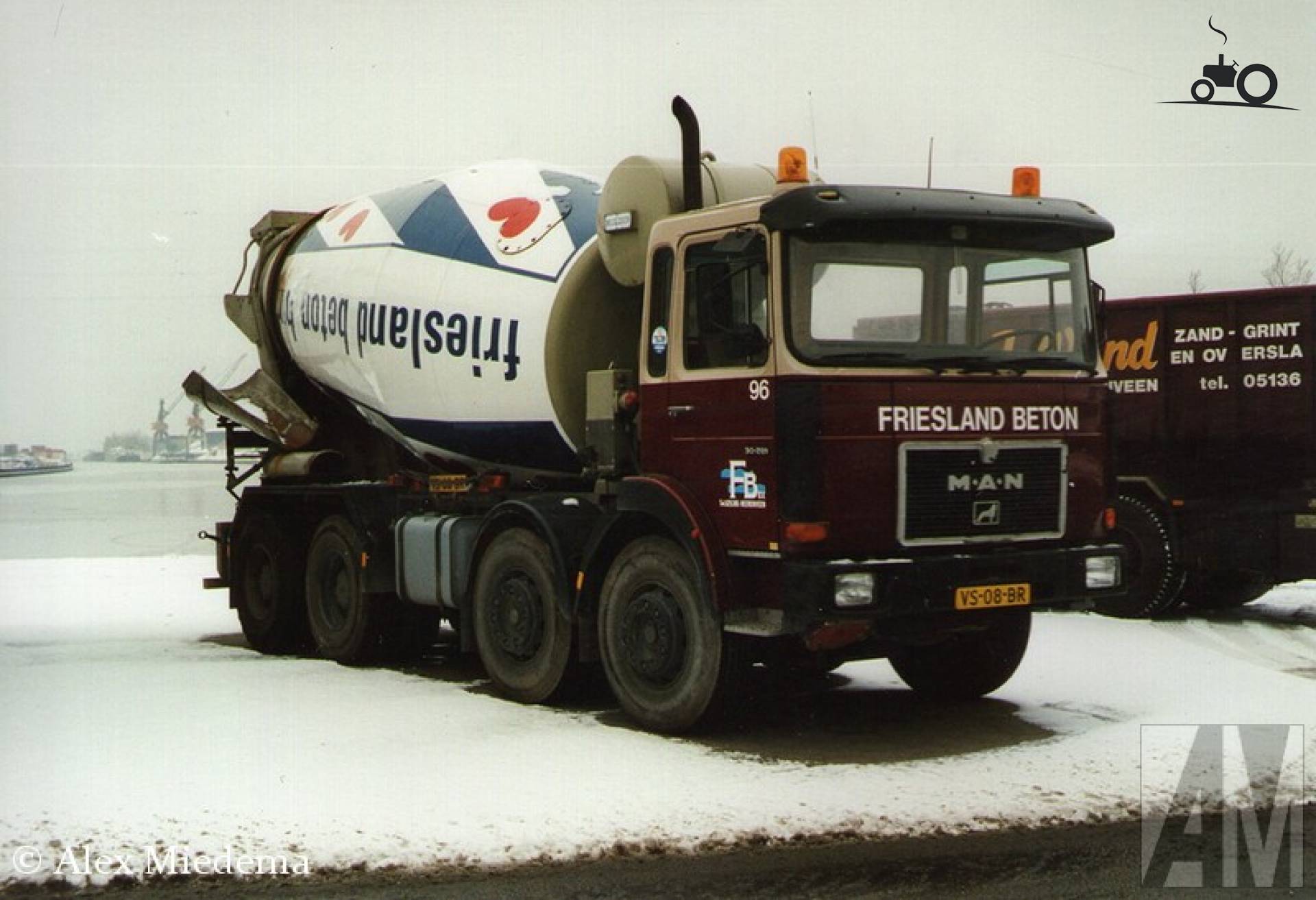 MAN F8