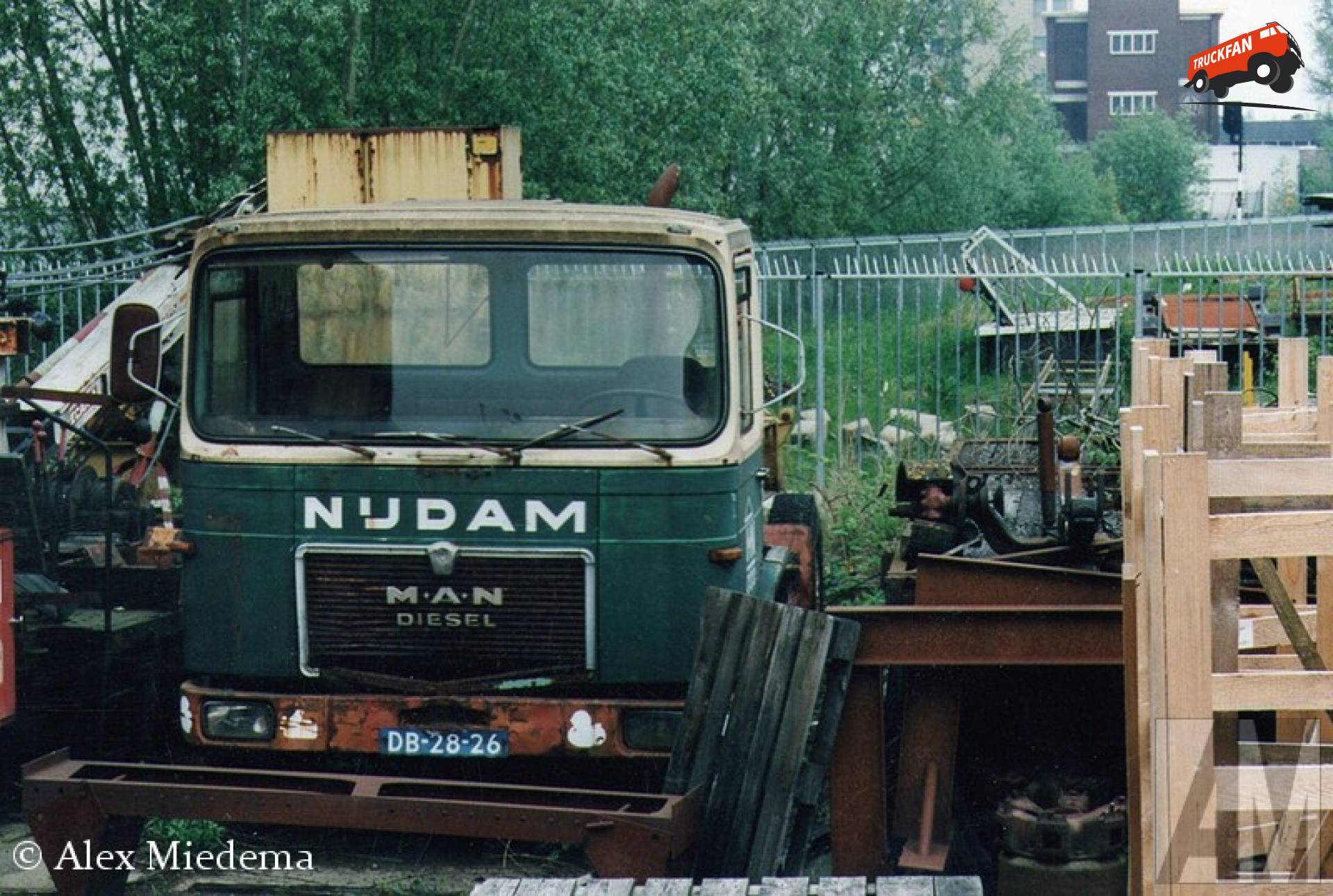 MAN F8
