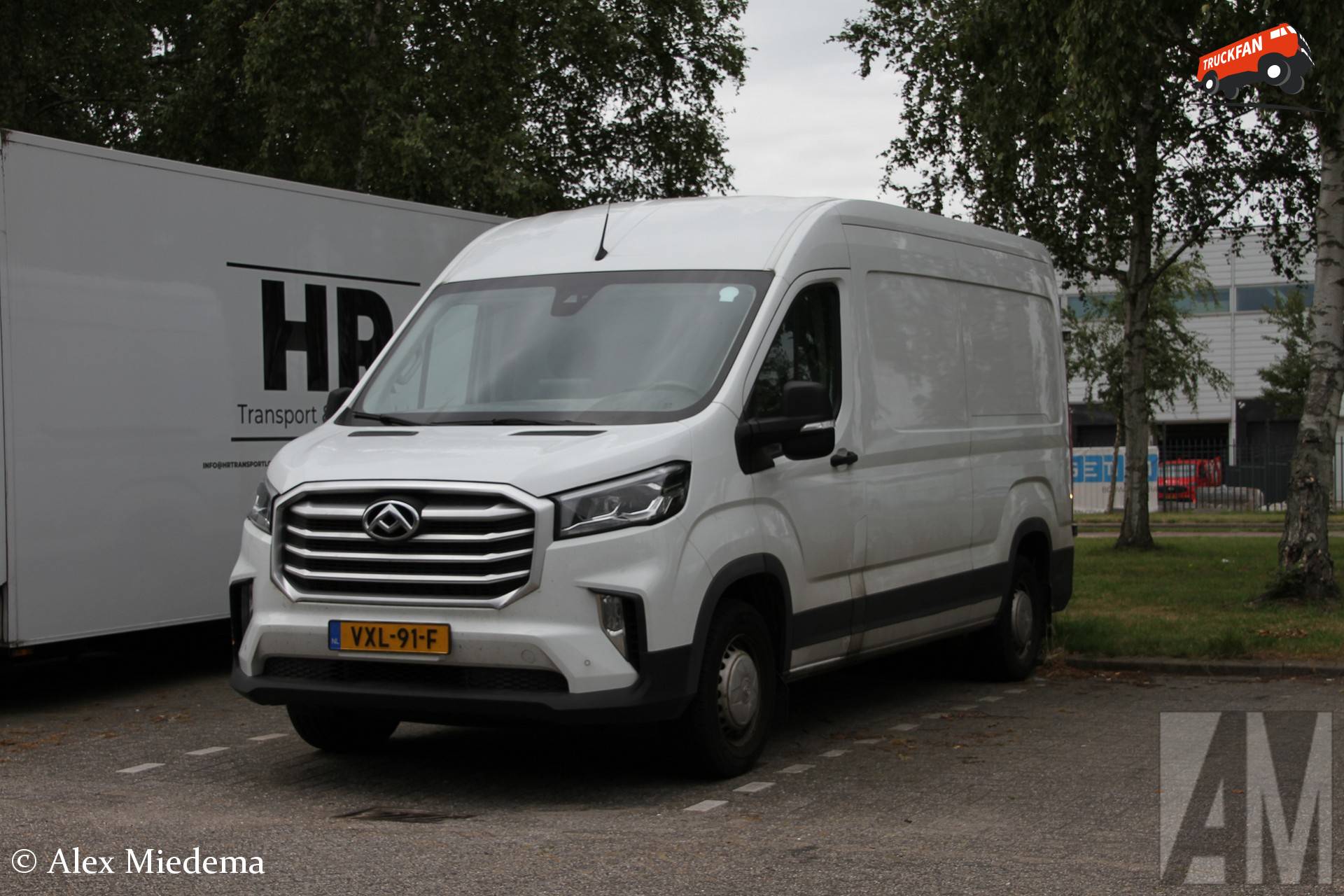 Maxus eDeliver 9