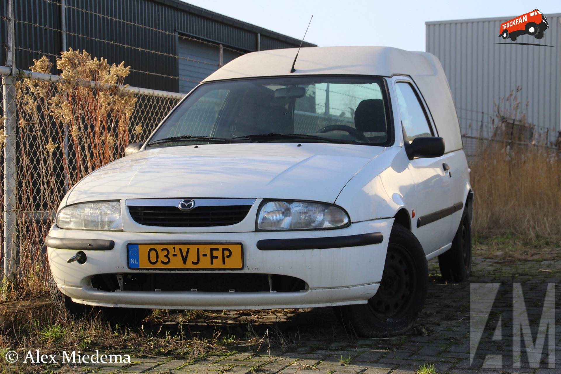 Mazda 121