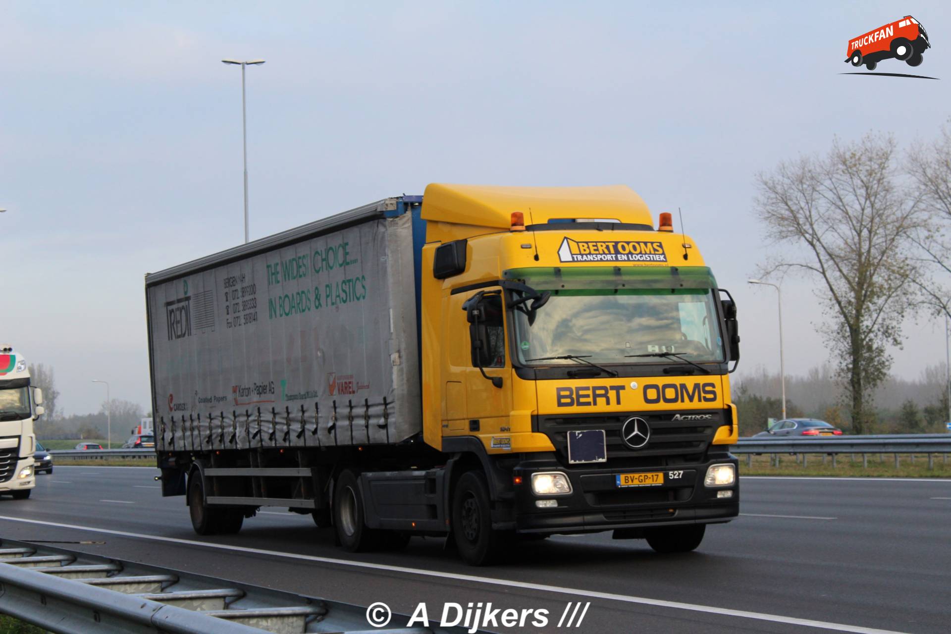 Foto Mercedes-Benz Actros MP2 Van Bert Ooms Transport En Logistiek B.V ...