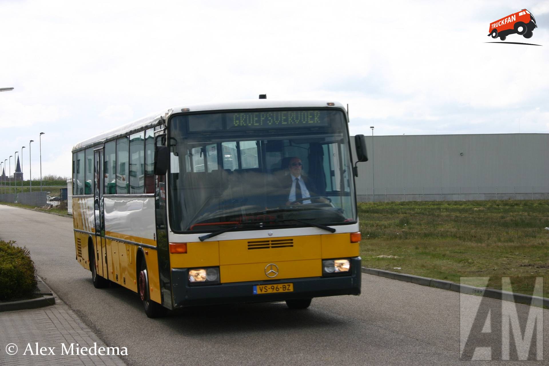 Mercedes-Benz O408