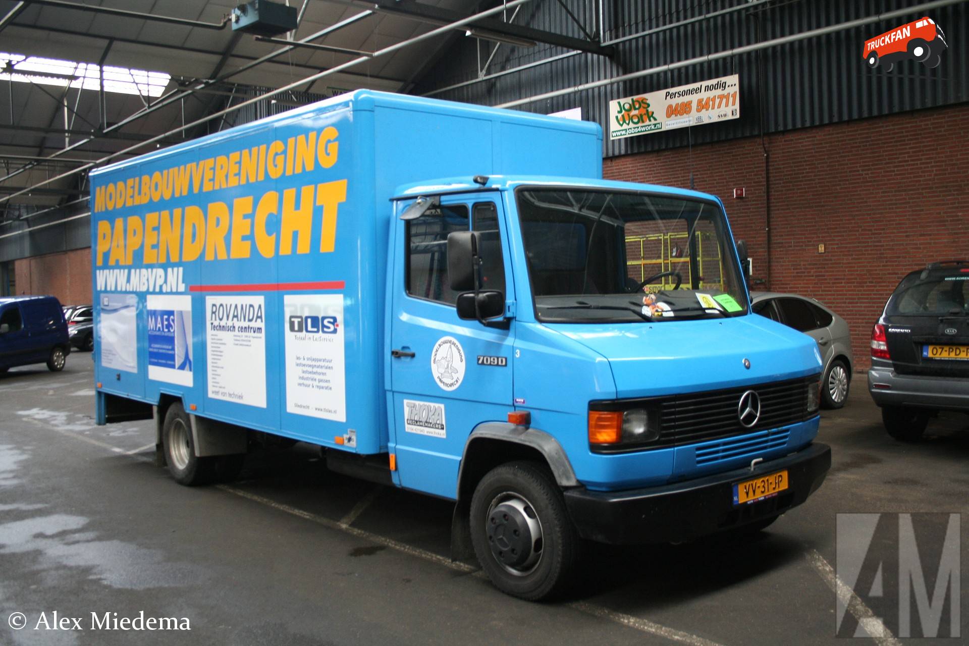 Mercedes-Benz T2