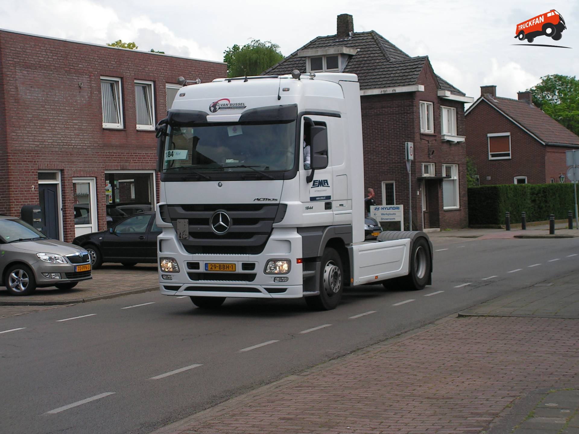 Foto Mercedes-Benz Actros MP3 #1002548 - TruckFan