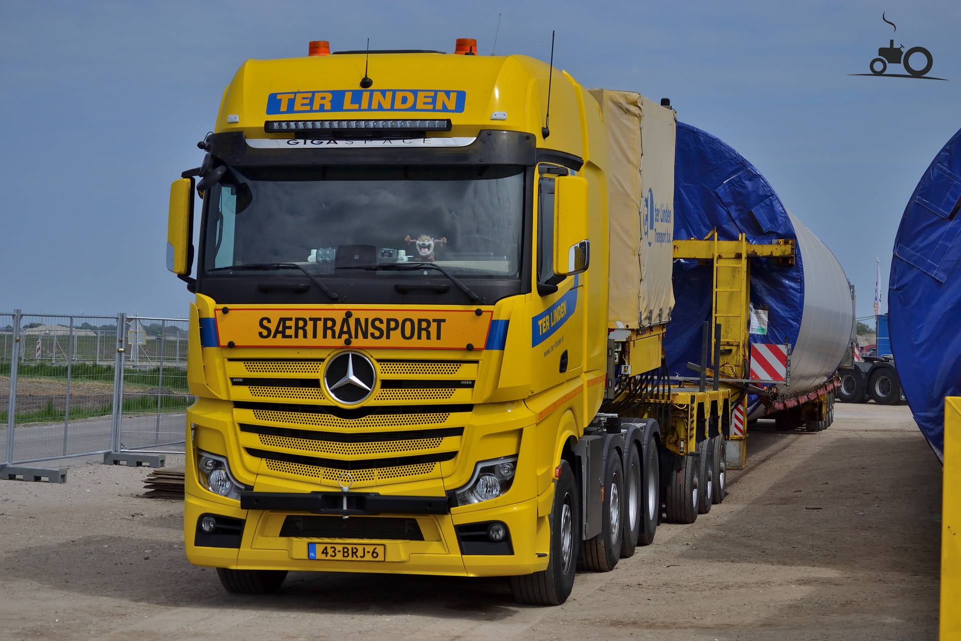 Foto Mercedes-Benz Actros MP5 Van Ter Linden Transport B.V. - TruckFan