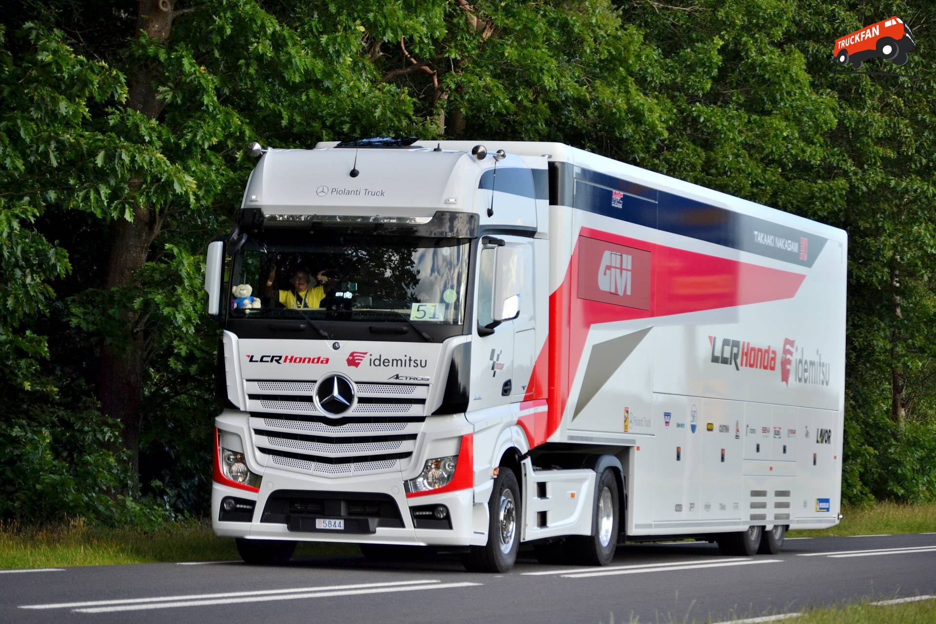 Foto Mercedes-Benz Actros MP4 #1481722 - TruckFan