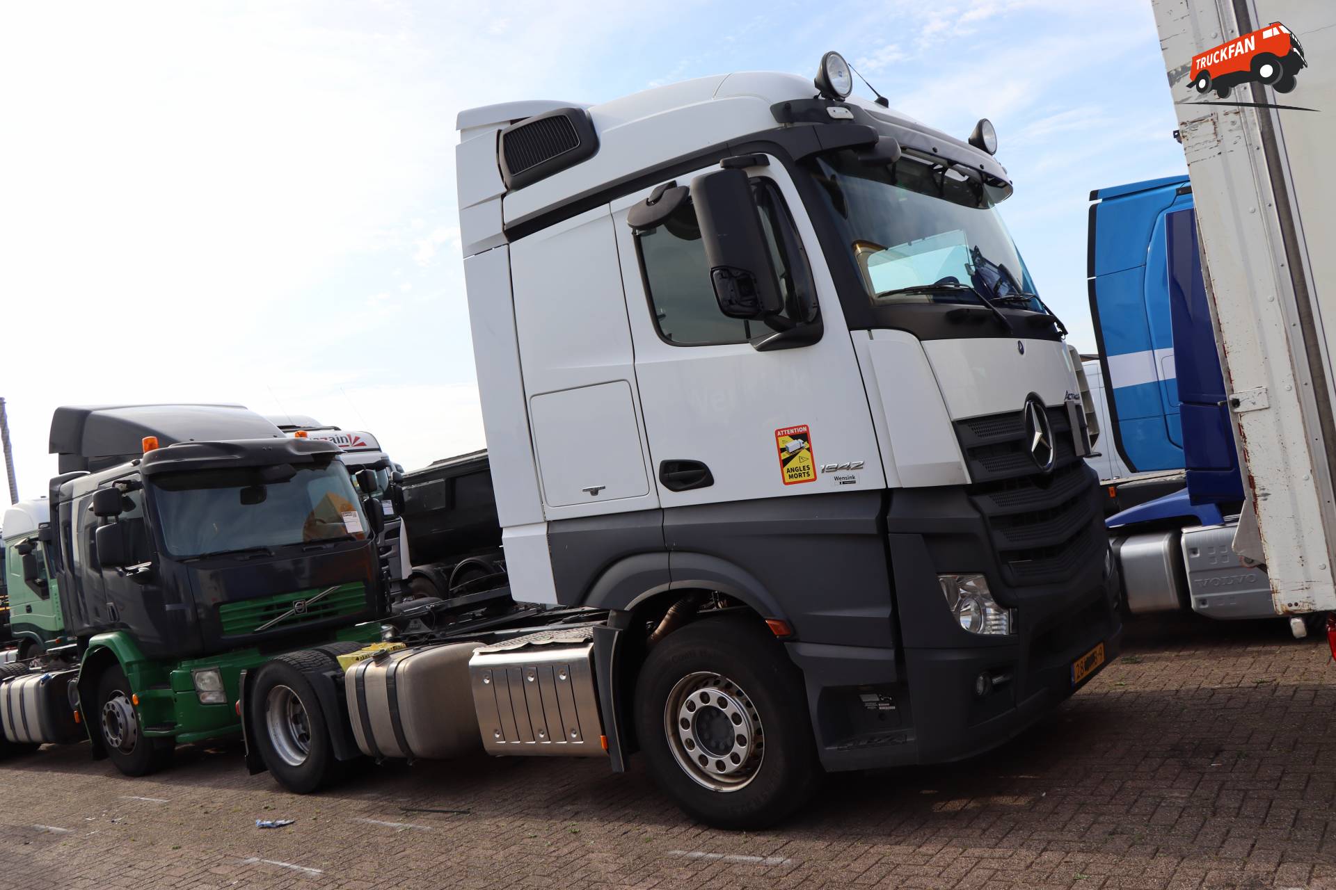 Foto Mercedes-Benz Actros MP4 #1485327 - TruckFan