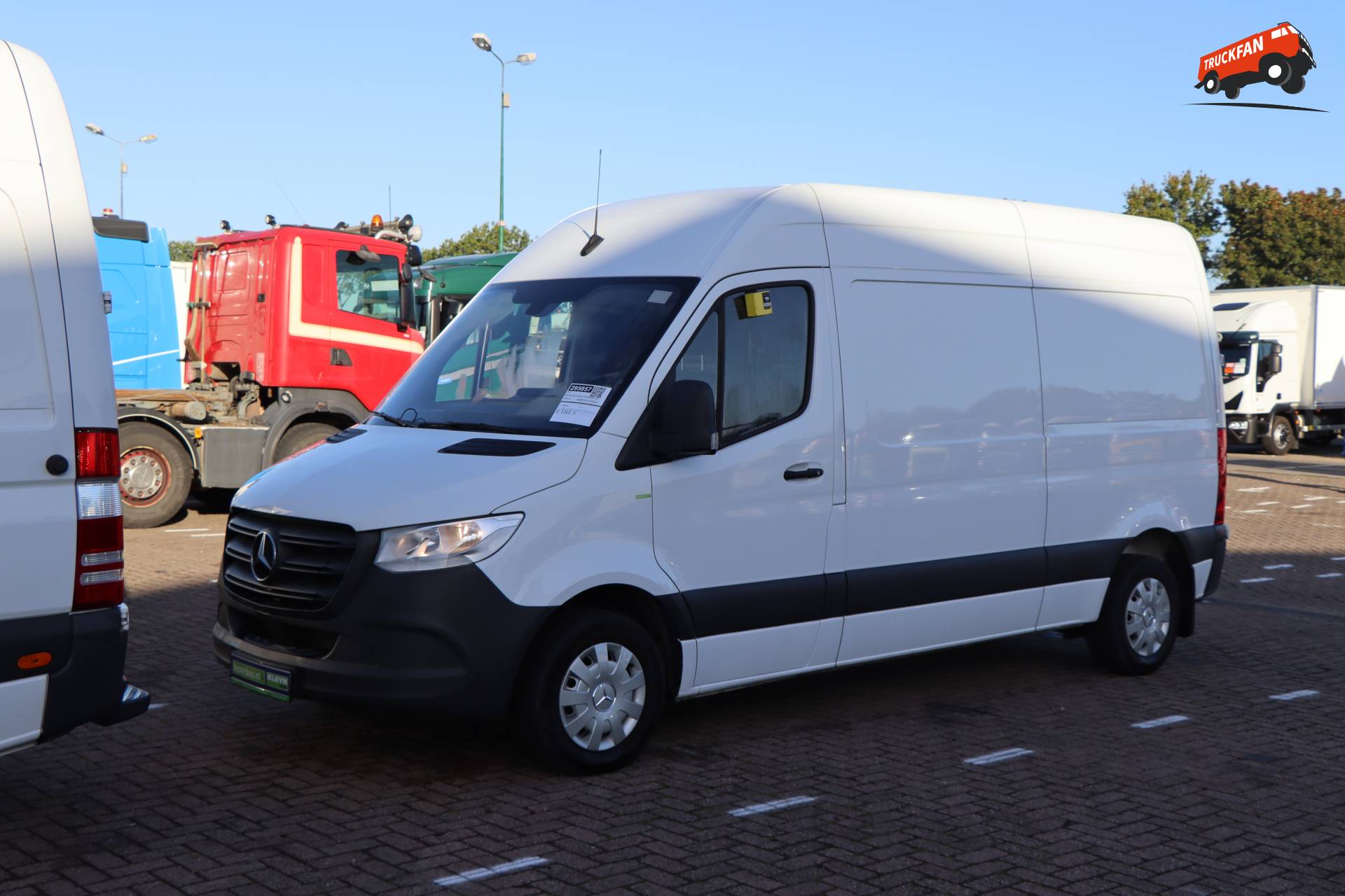 Foto Mercedes-Benz Sprinter #1492931 - TruckFan