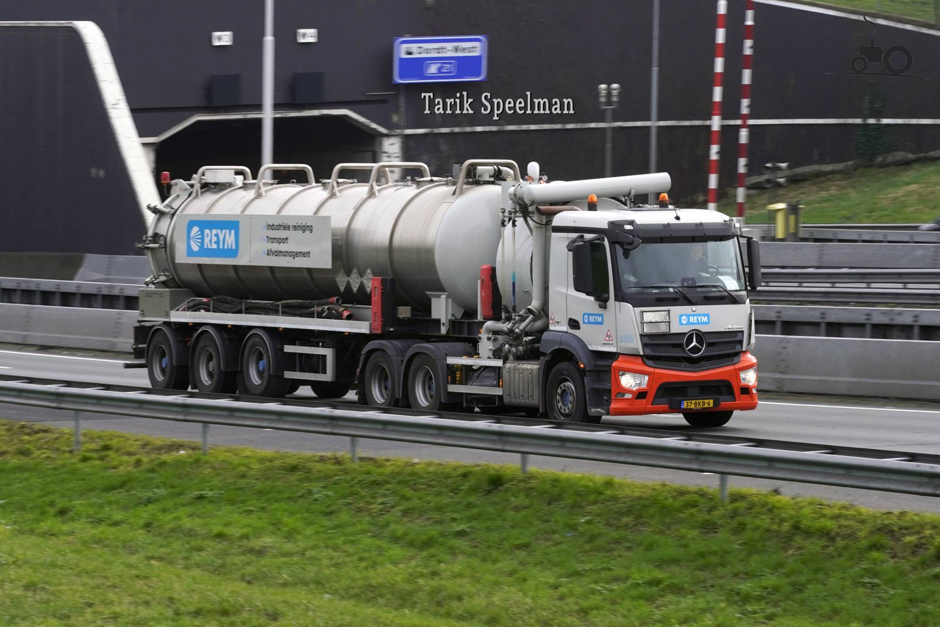 Mercedes-Benz Actros MP4