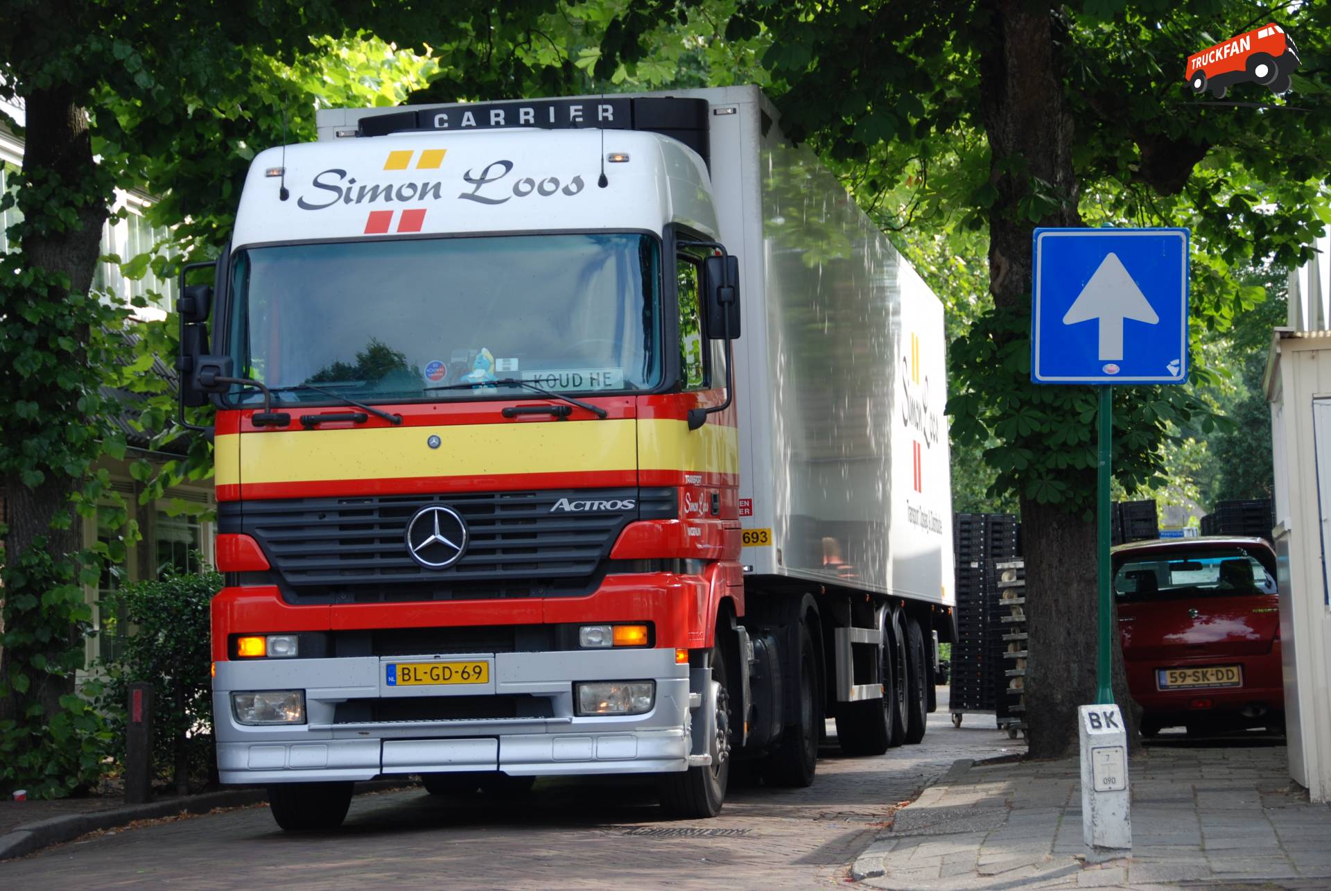 Mercedes-Benz Actros MP1