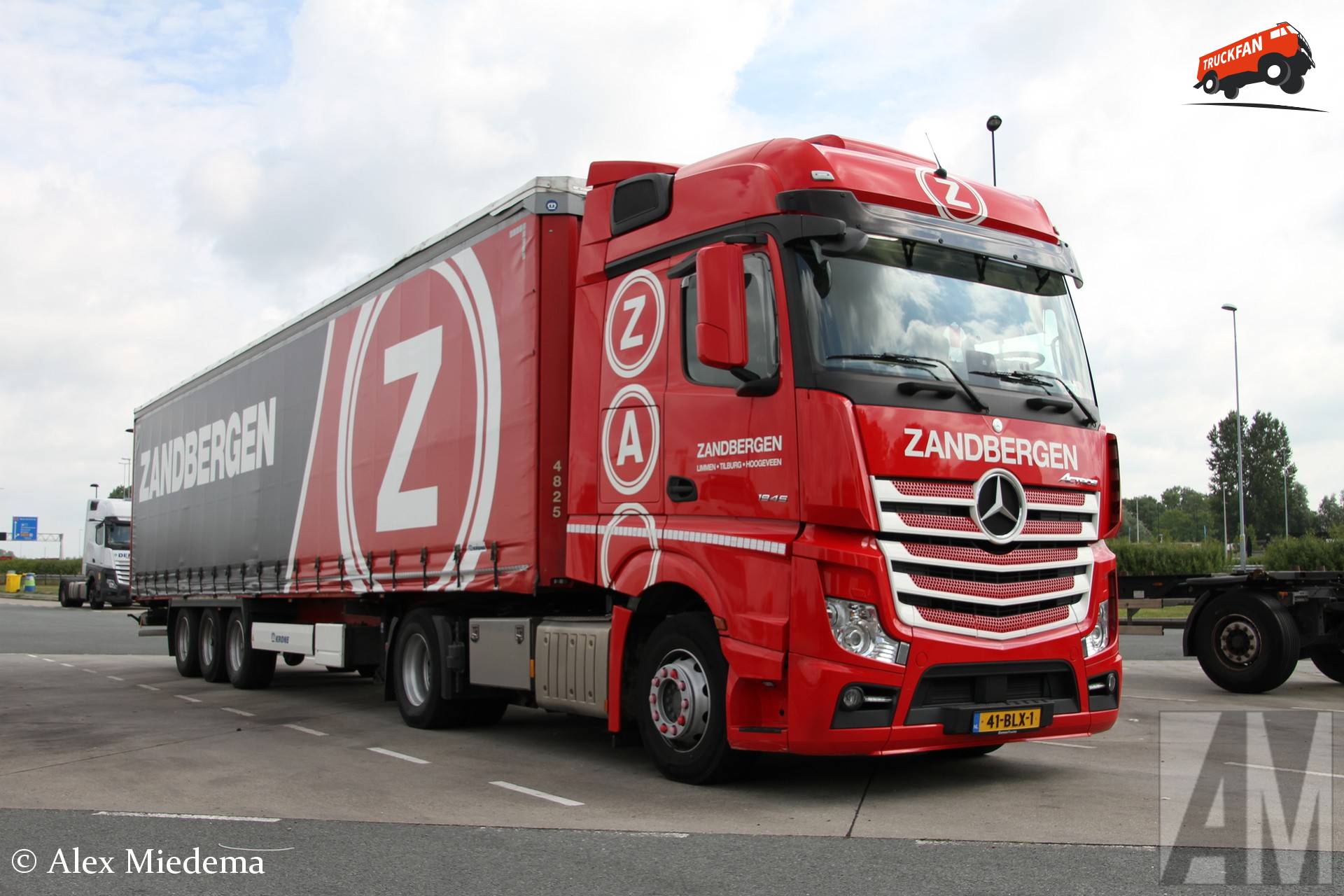 Mercedes-Benz Actros MP4