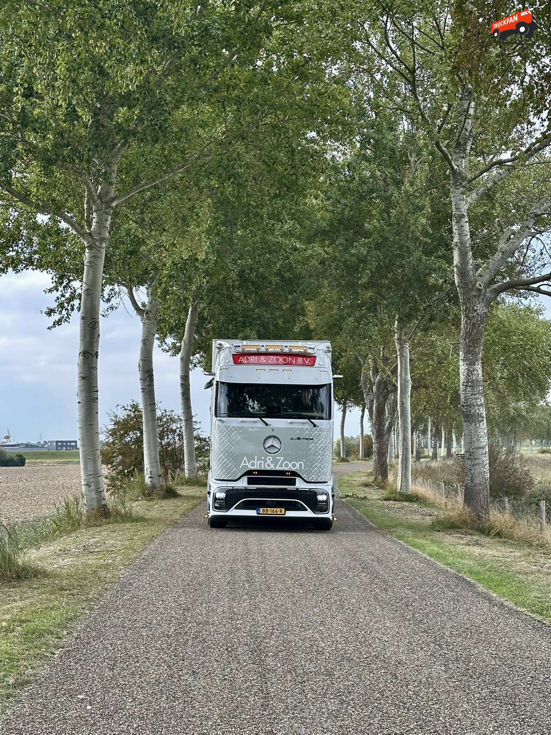 Mercedes-Benz eActros