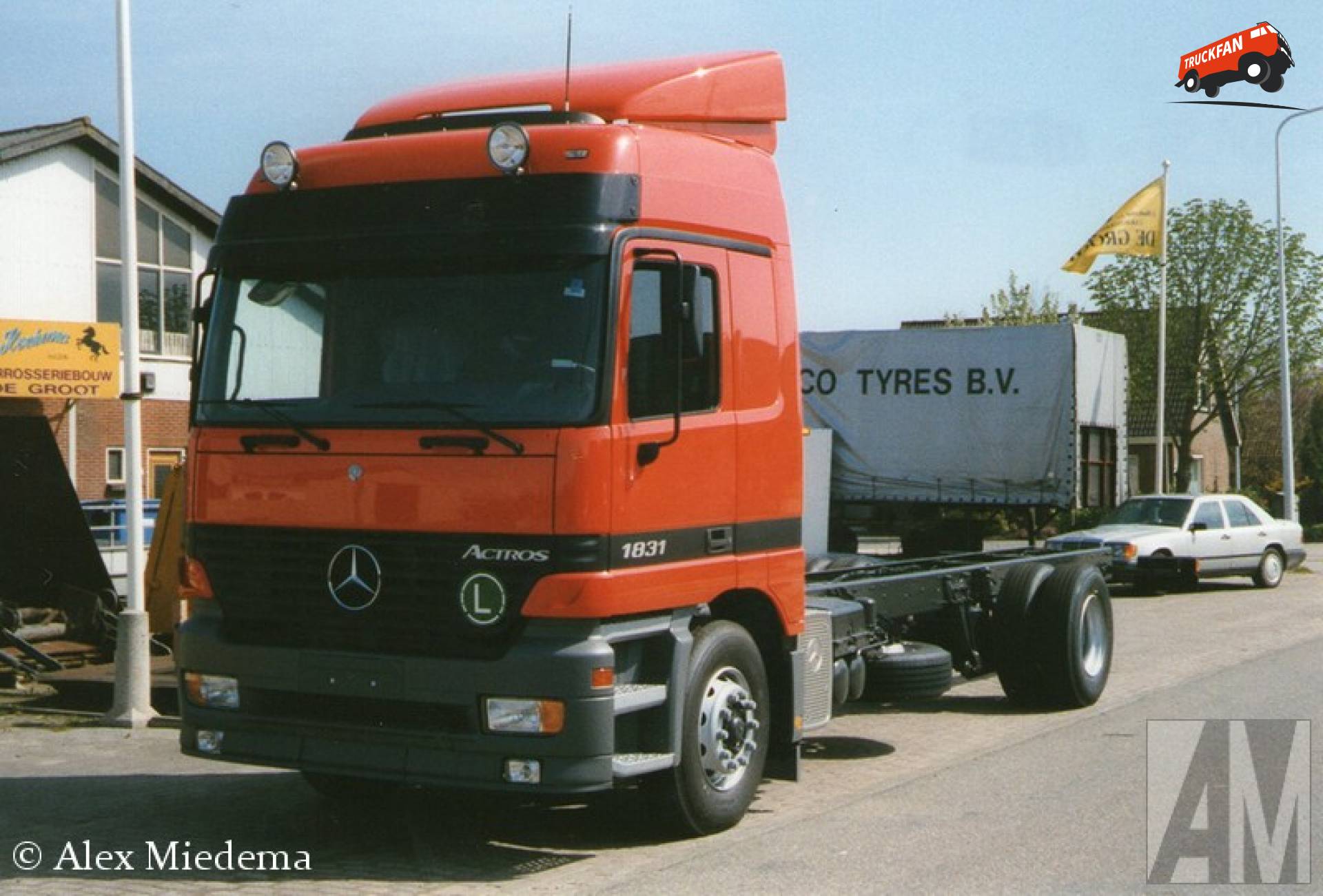 Actros mp1 фары