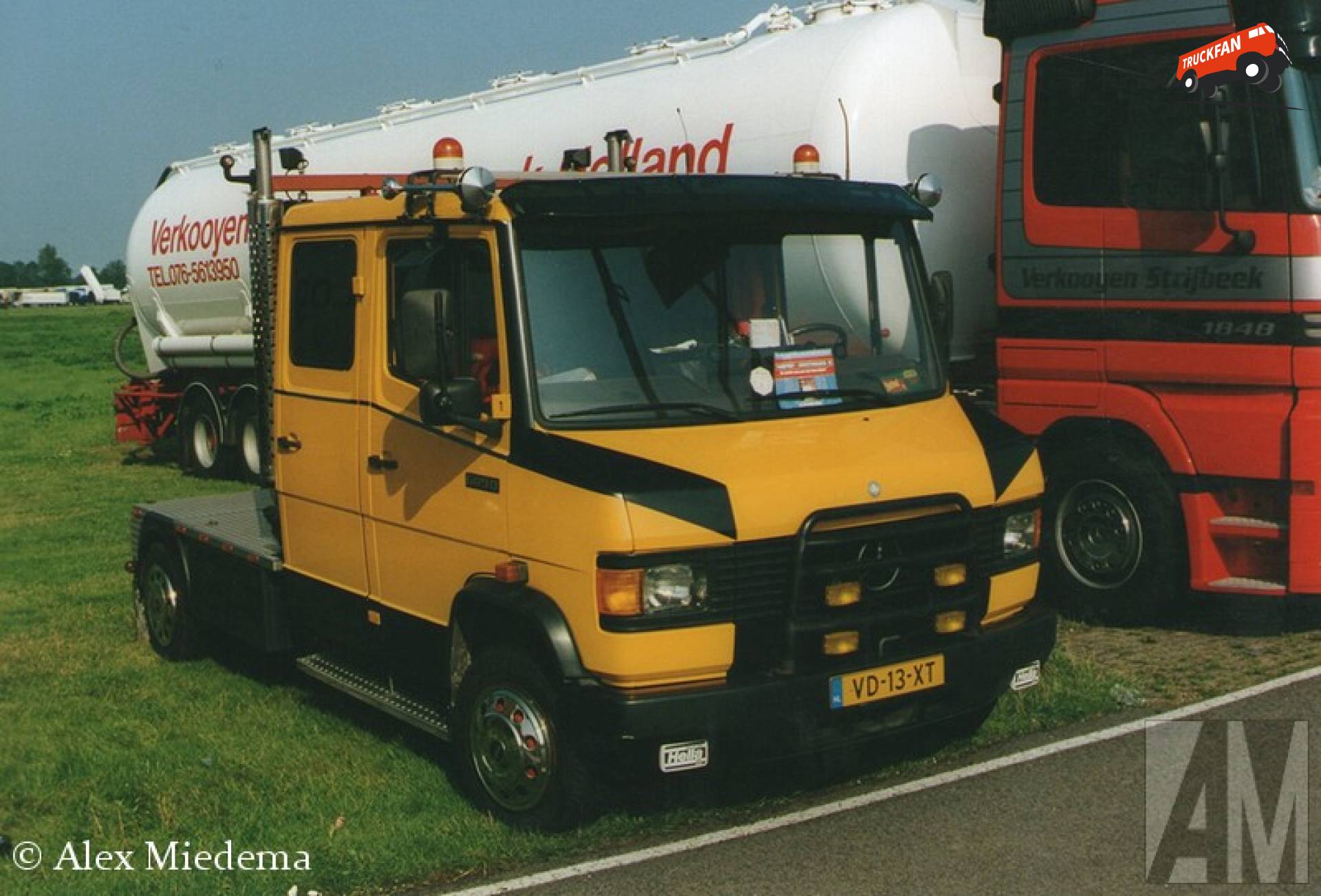 Mercedes-Benz T2