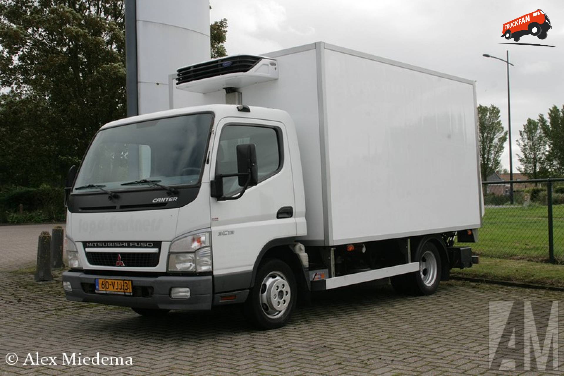 Foto Mitsubishi Fuso Canter 1066019 Truckfan