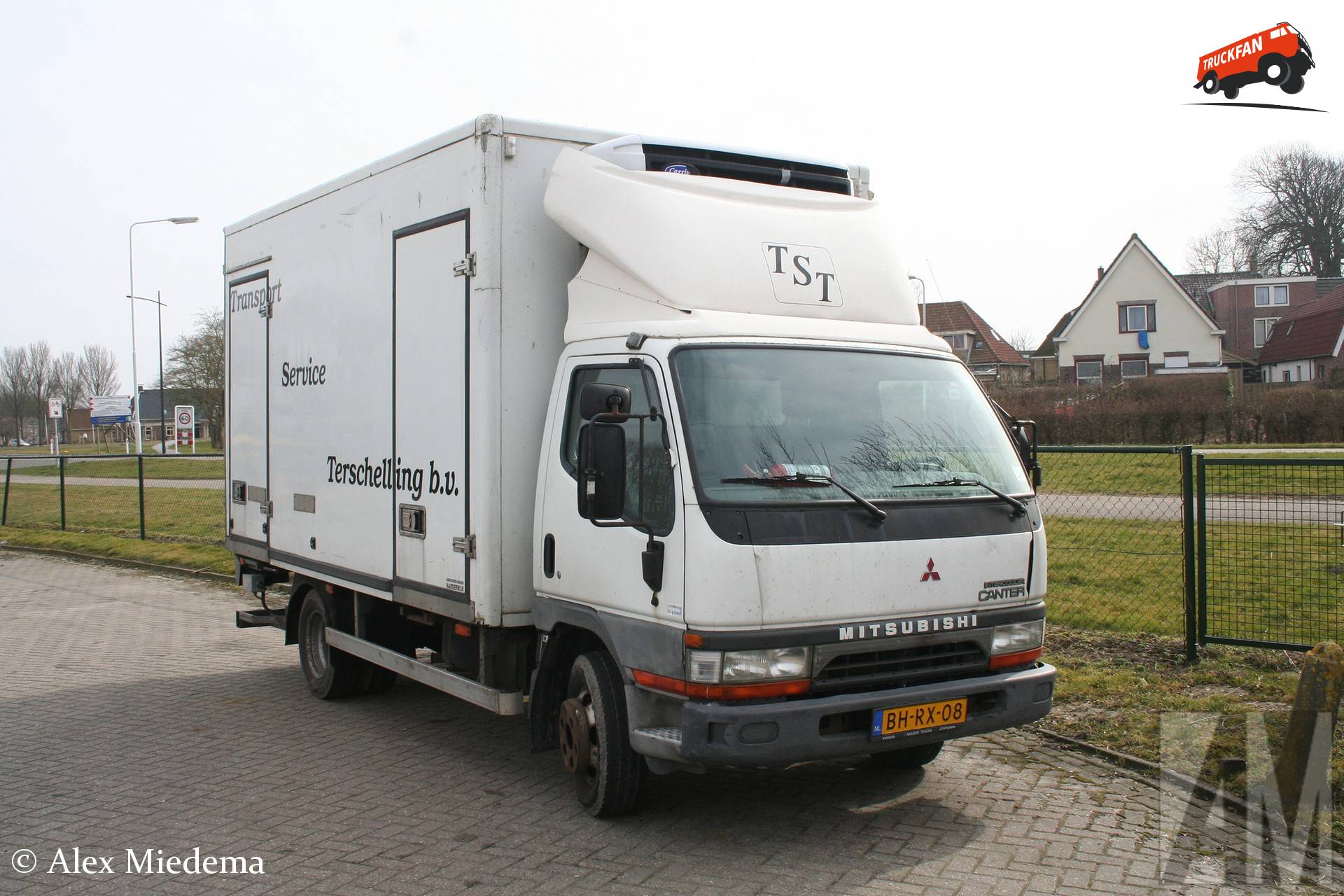 Mitsubishi Canter