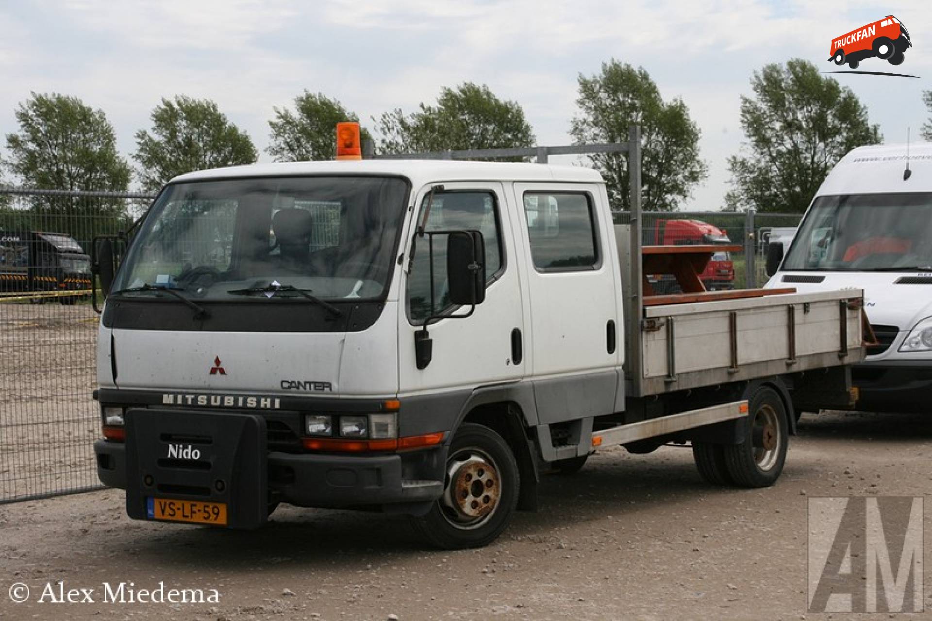 Mitsubishi Canter