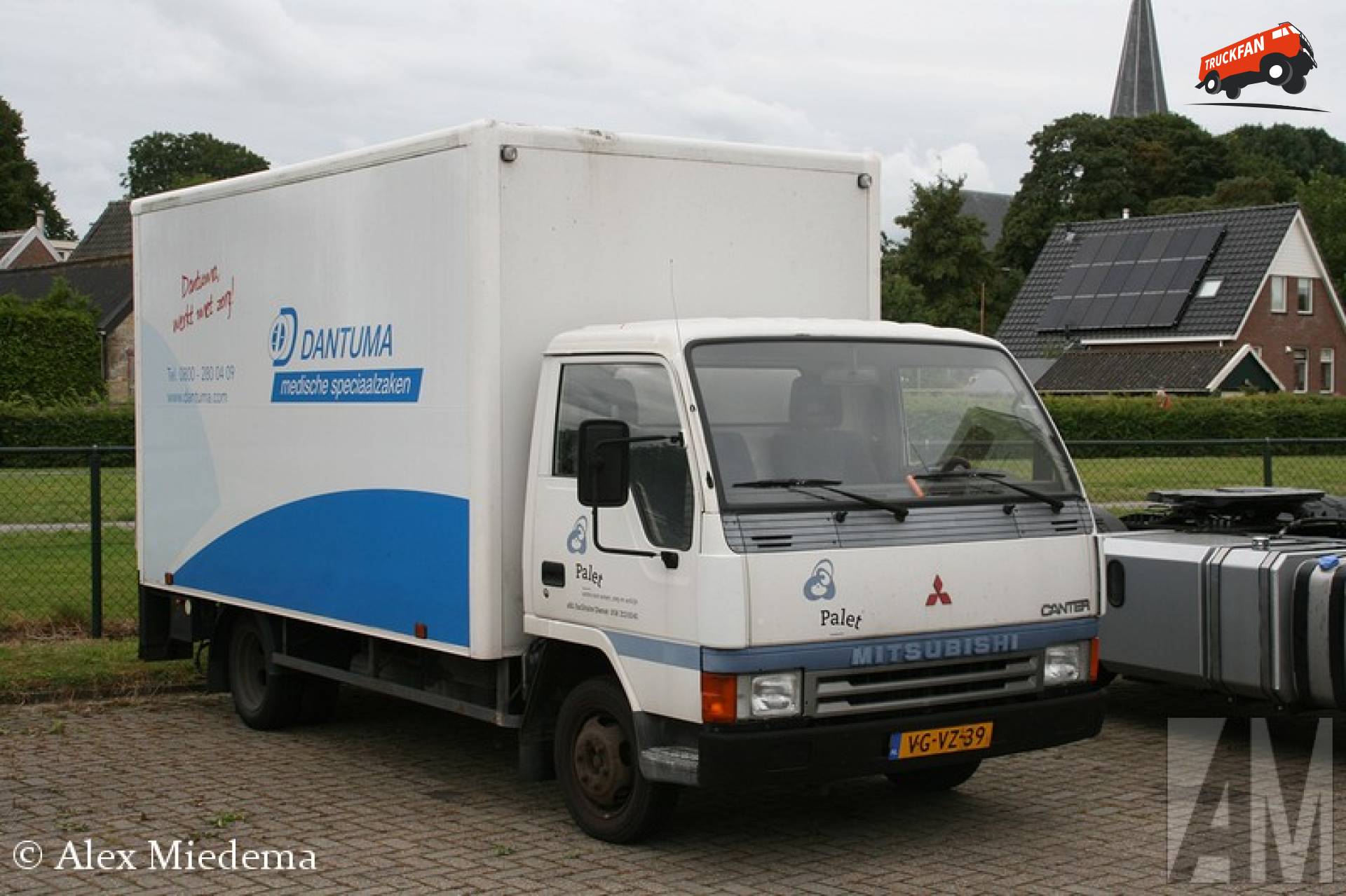 Mitsubishi Canter