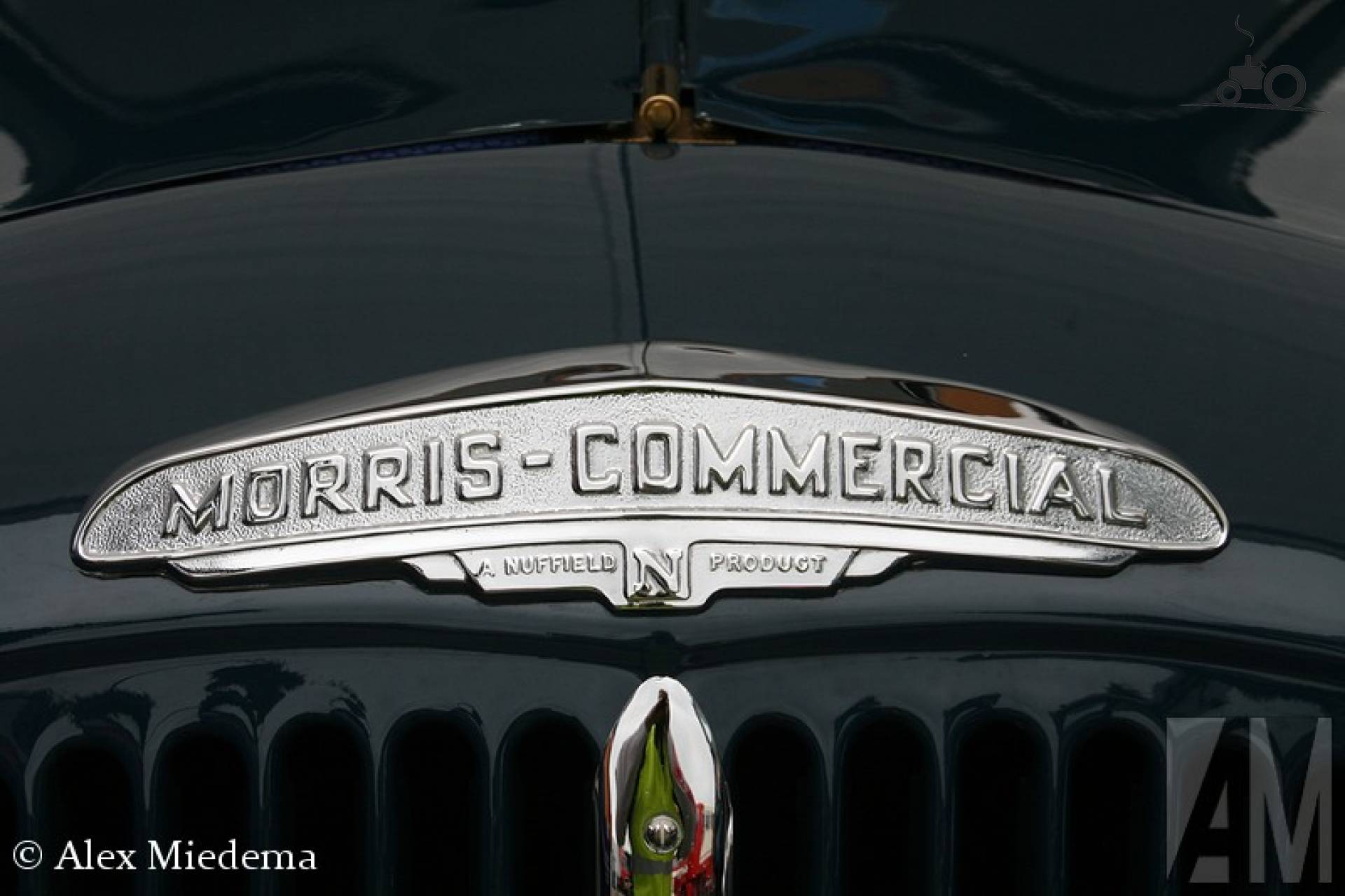 Morris Commercial logo