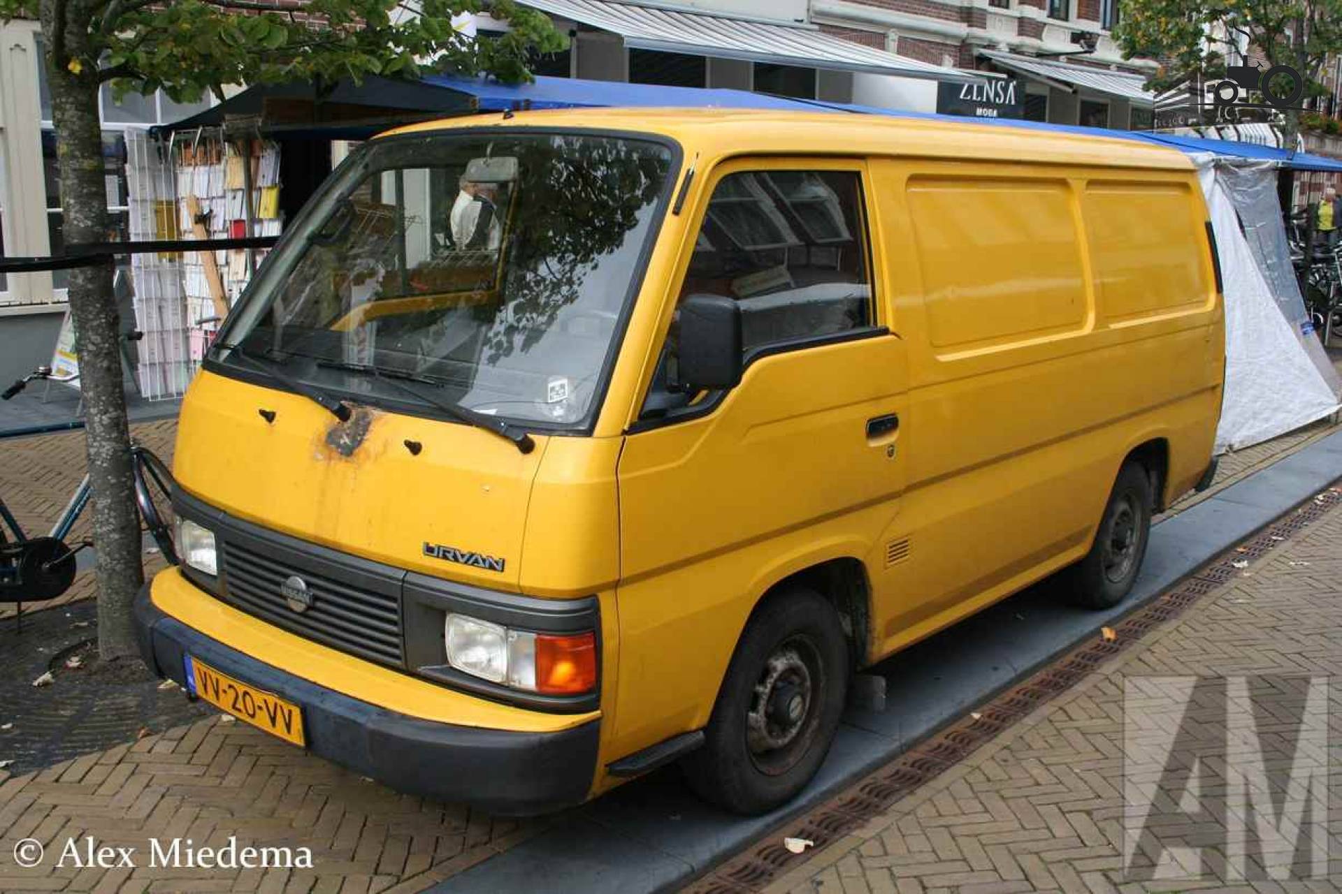 Nissan Urvan