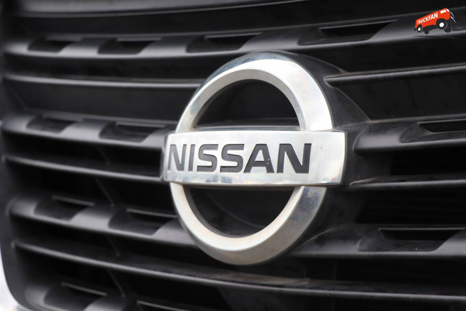 Nissan logo